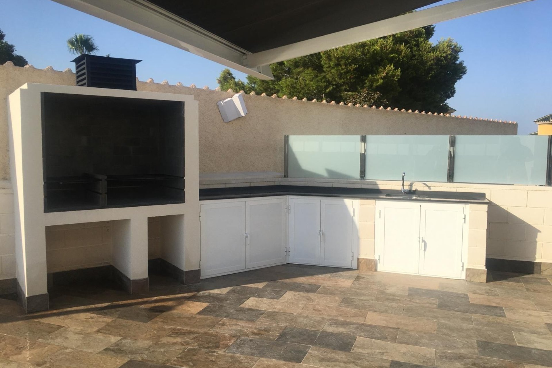 Resale - Villa -
Orihuela Costa - Villamartín