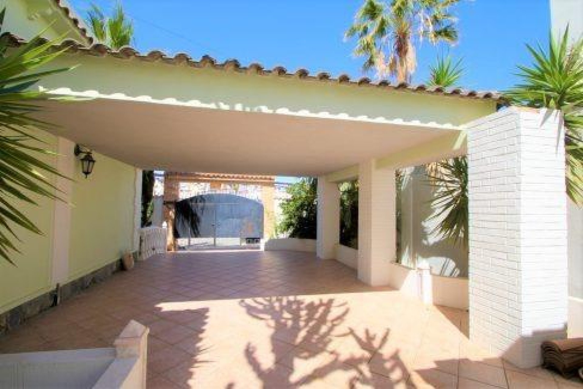 Resale - Villa -
Orihuela Costa - Villamartín