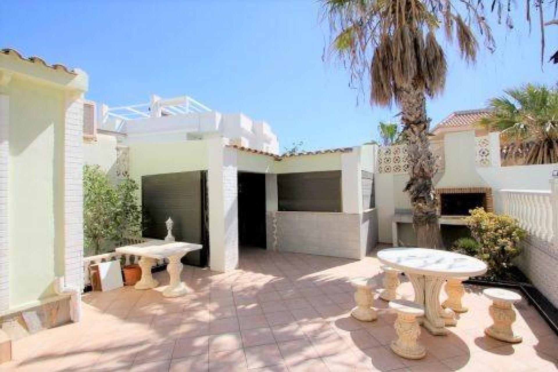 Resale - Villa -
Orihuela Costa - Villamartín