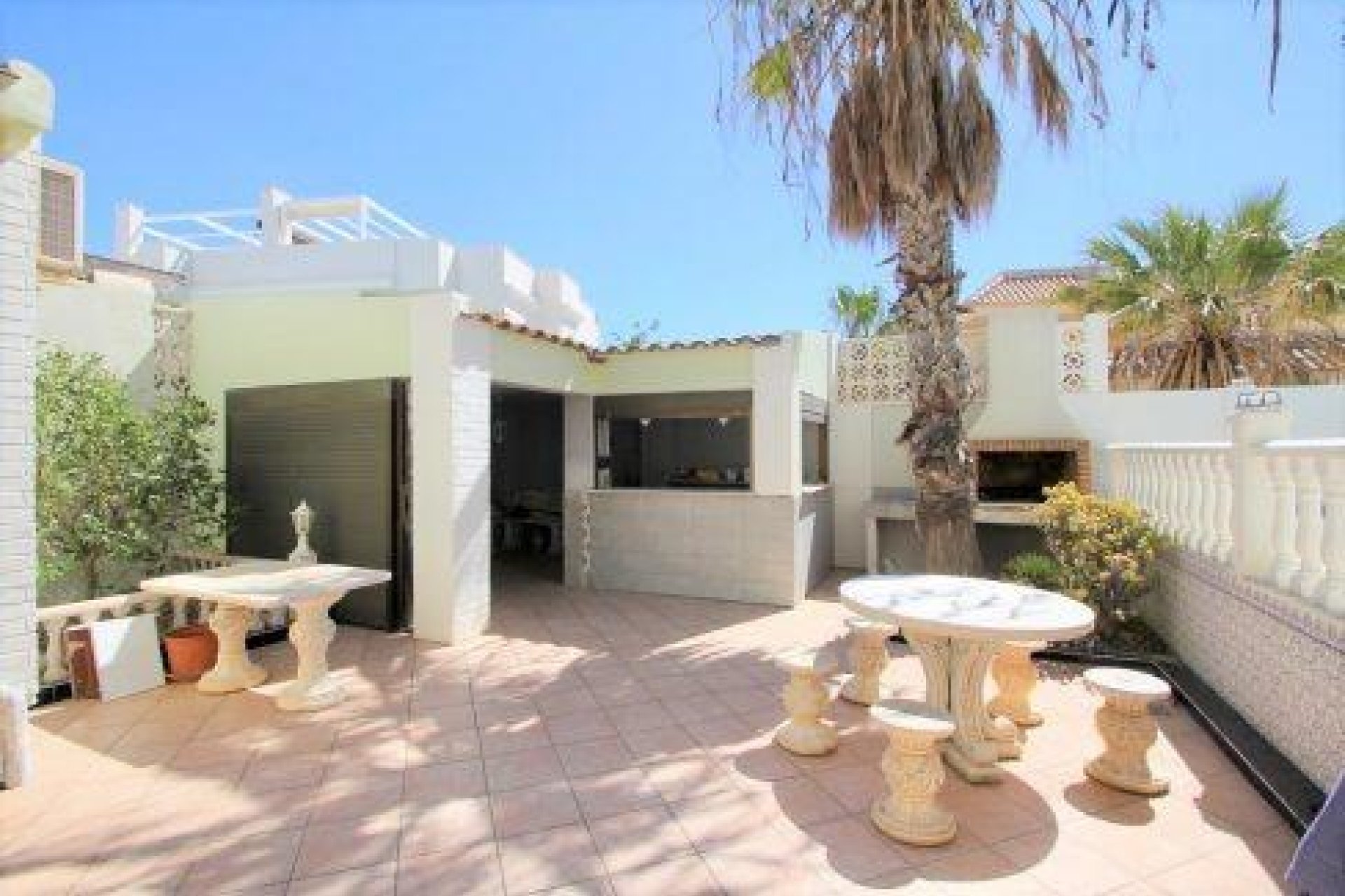 Resale - Villa -
Orihuela Costa - Villamartín