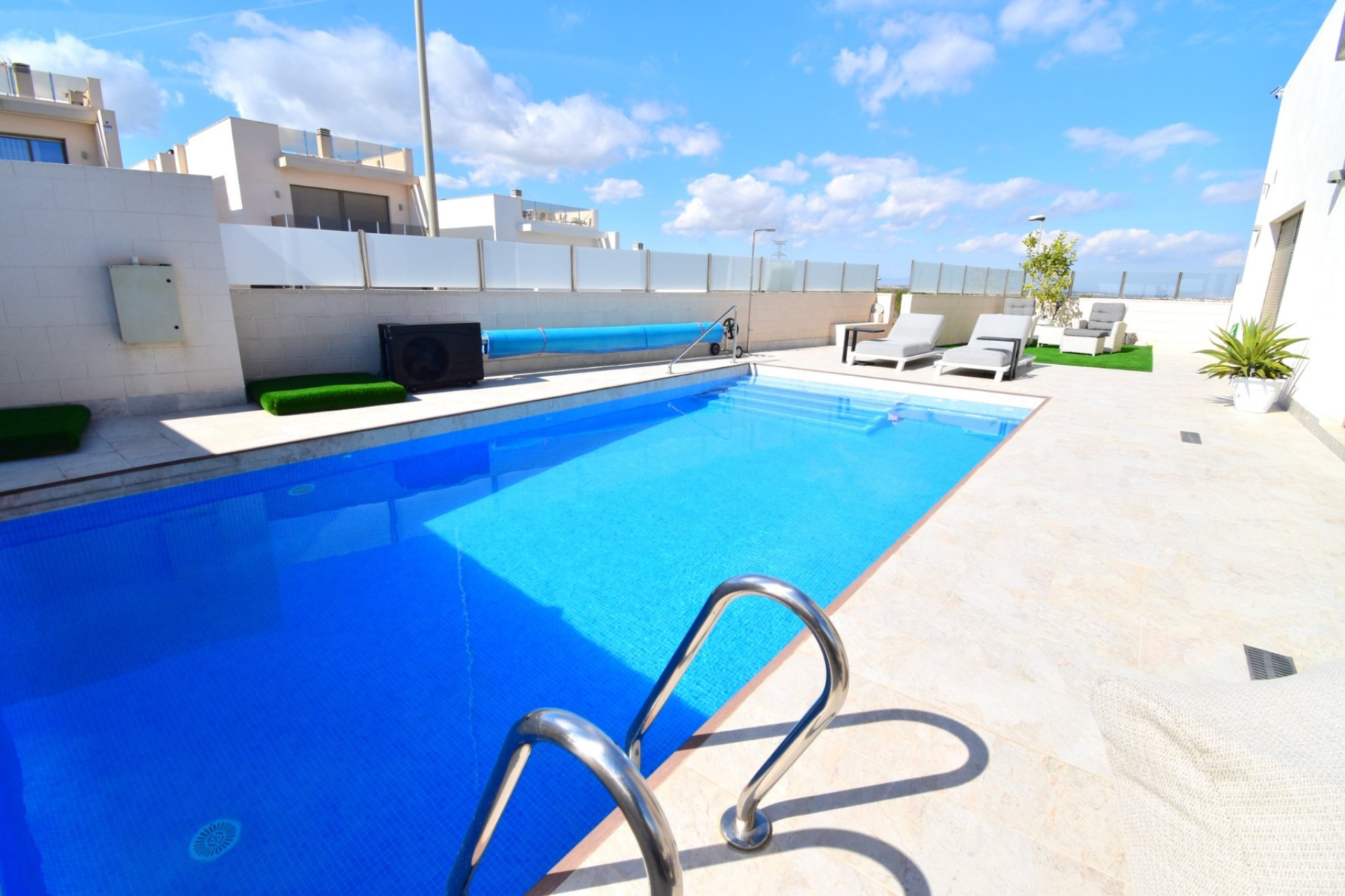 Resale - Villa -
Orihuela Costa - Villamartin