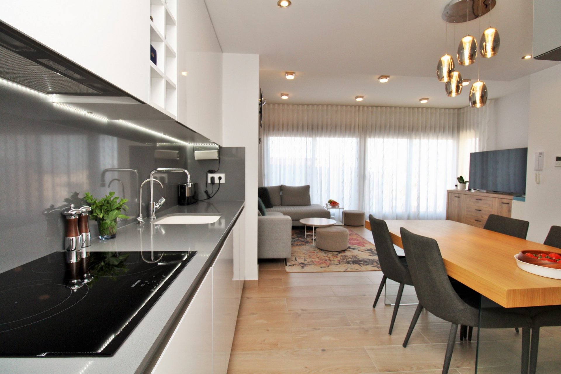 Resale - Villa -
Orihuela Costa - Villamartín