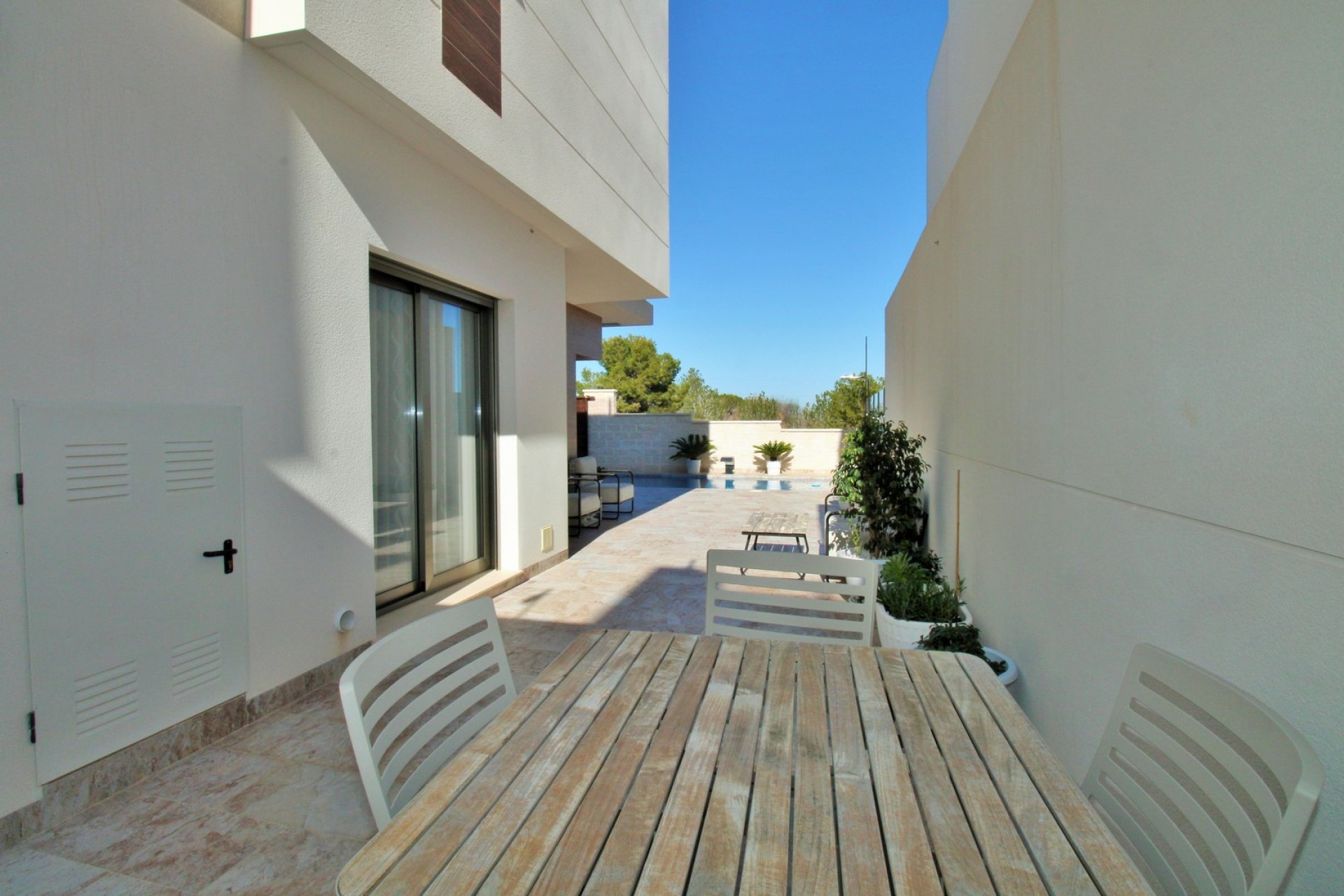 Resale - Villa -
Orihuela Costa - Villamartín
