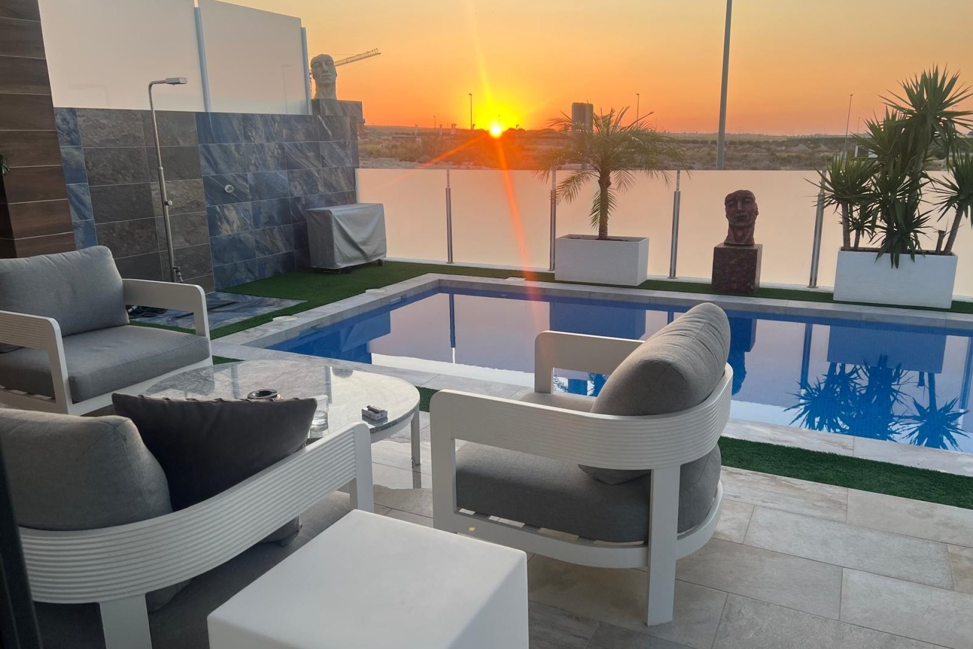 Resale - Villa -
Orihuela - Entre Naranjos Vistabella Golf