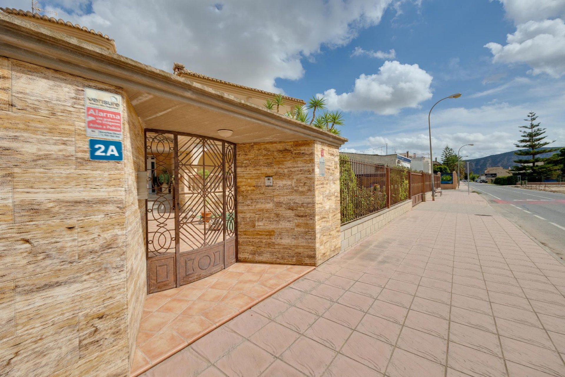 Resale - Villa -
Orihuela - Hurchillo