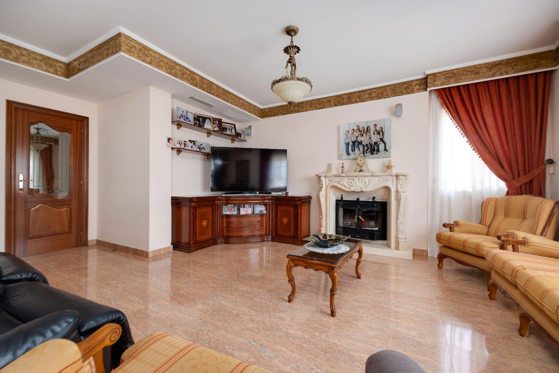 Resale - Villa -
Orihuela - Hurchillo