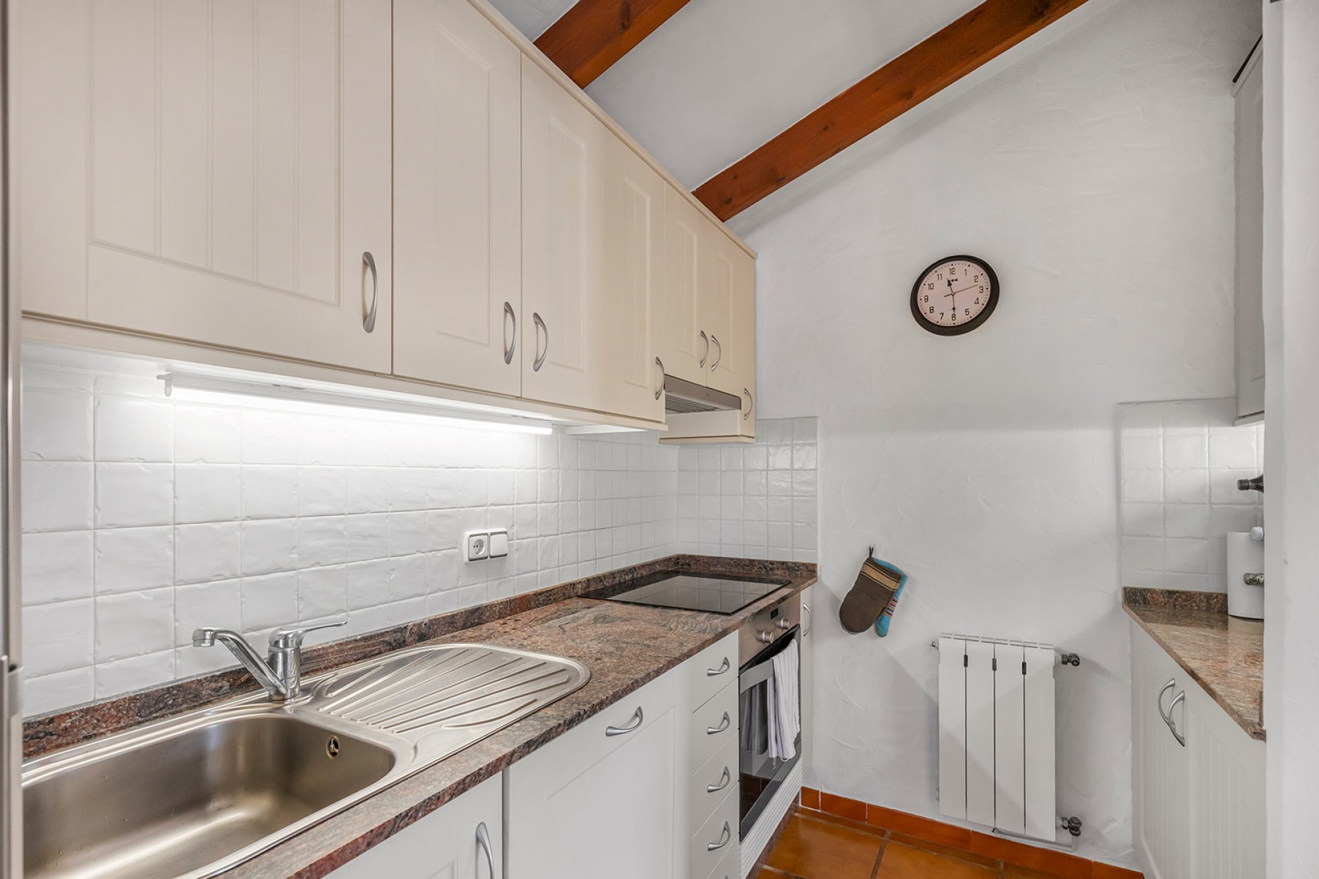 Resale - Villa -
Orihuela - Orihuela Costa