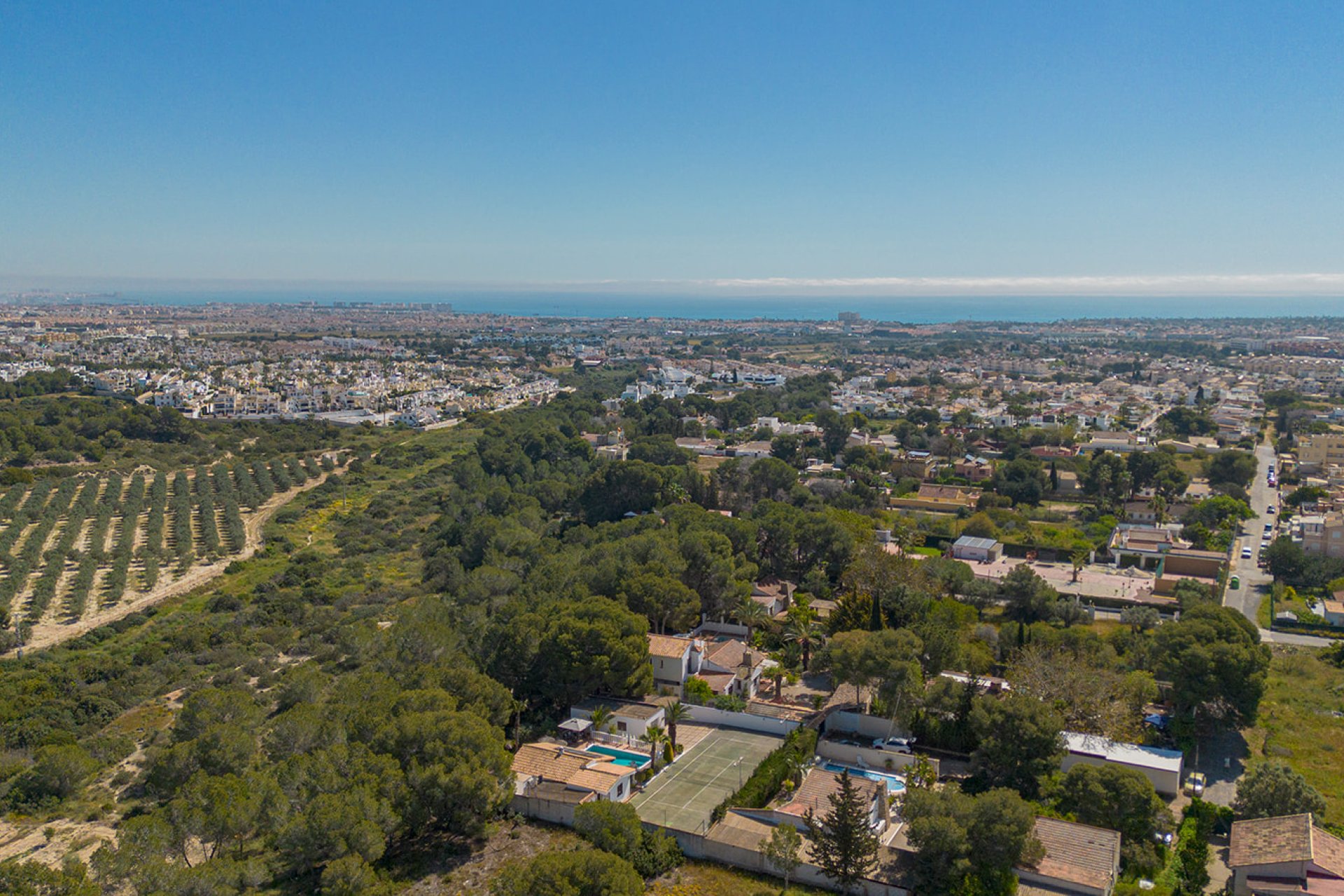 Resale - Villa -
Orihuela - Orihuela Costa