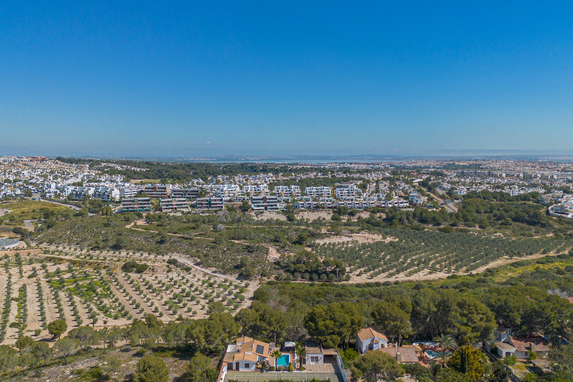 Resale - Villa -
Orihuela - Orihuela Costa
