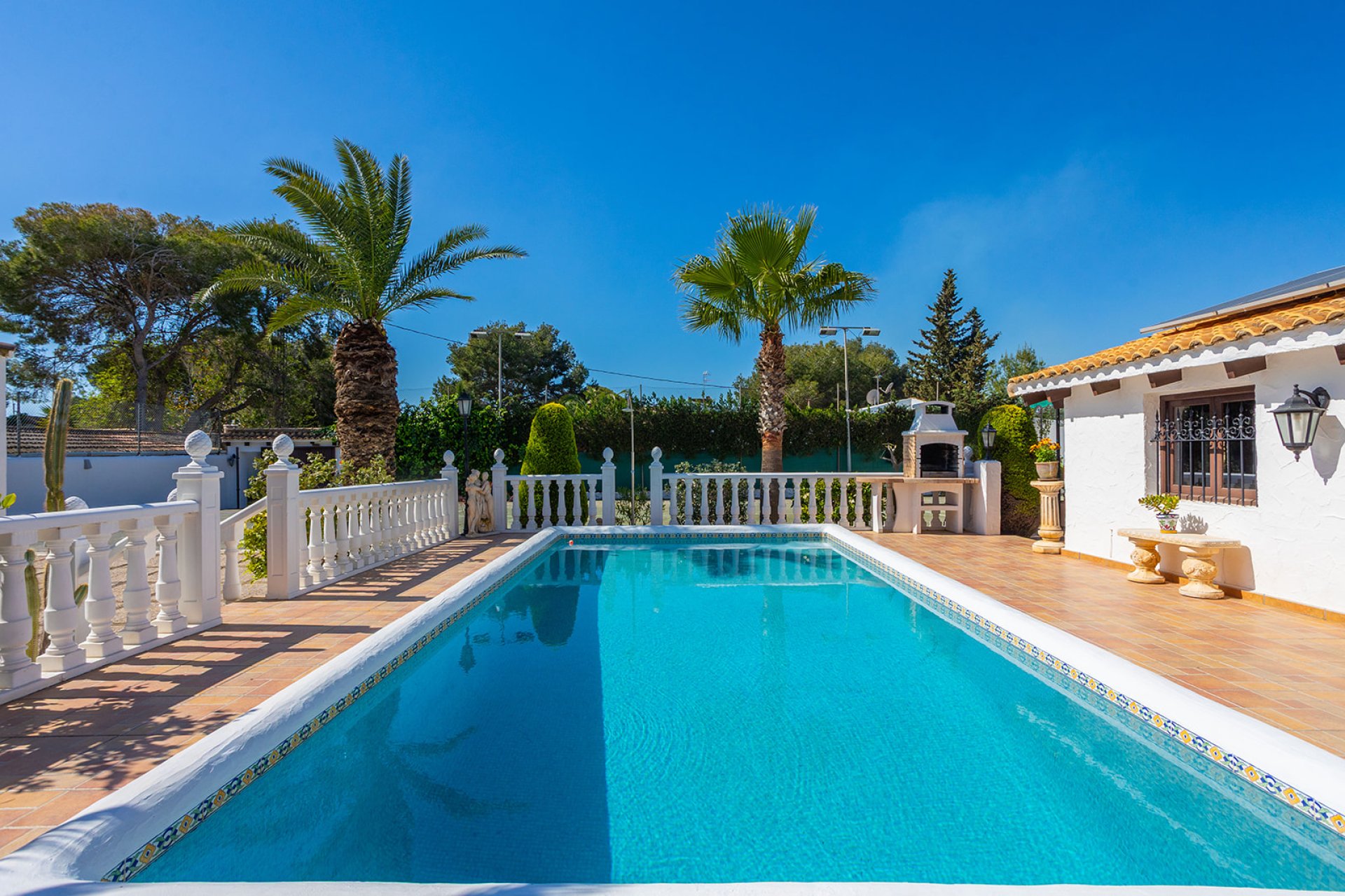 Resale - Villa -
Orihuela - Orihuela Costa