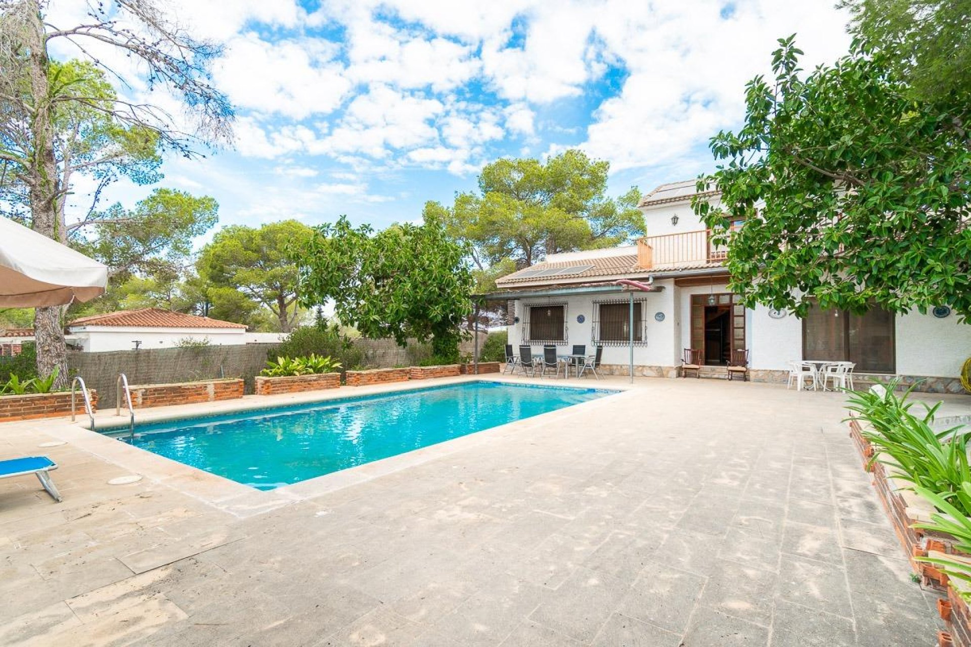 Resale - Villa -
Pilar de la Horadada - Pinar de Campoverde