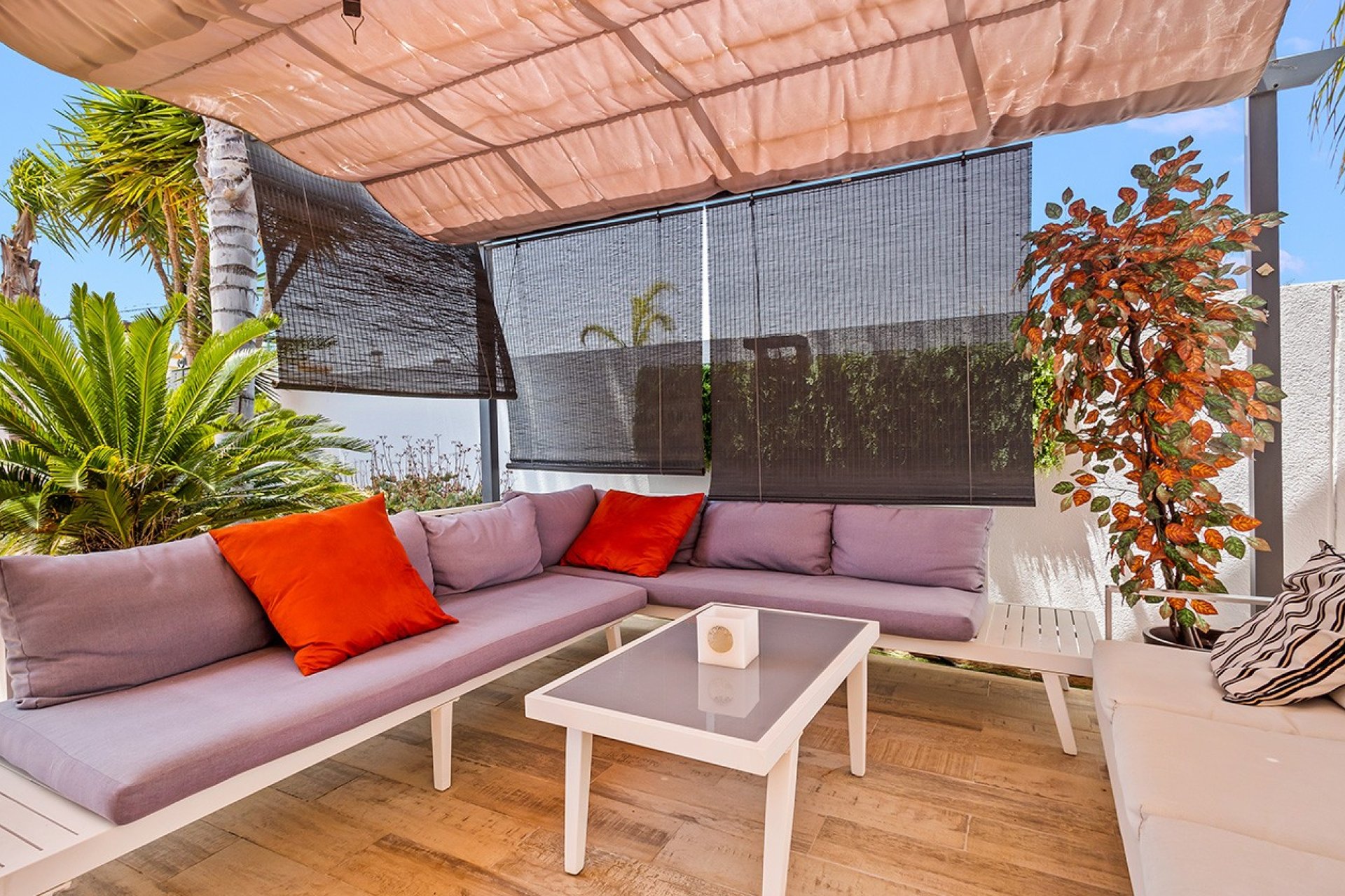 Resale - Villa -
Pilar de la Horadada - Pueblo Latino