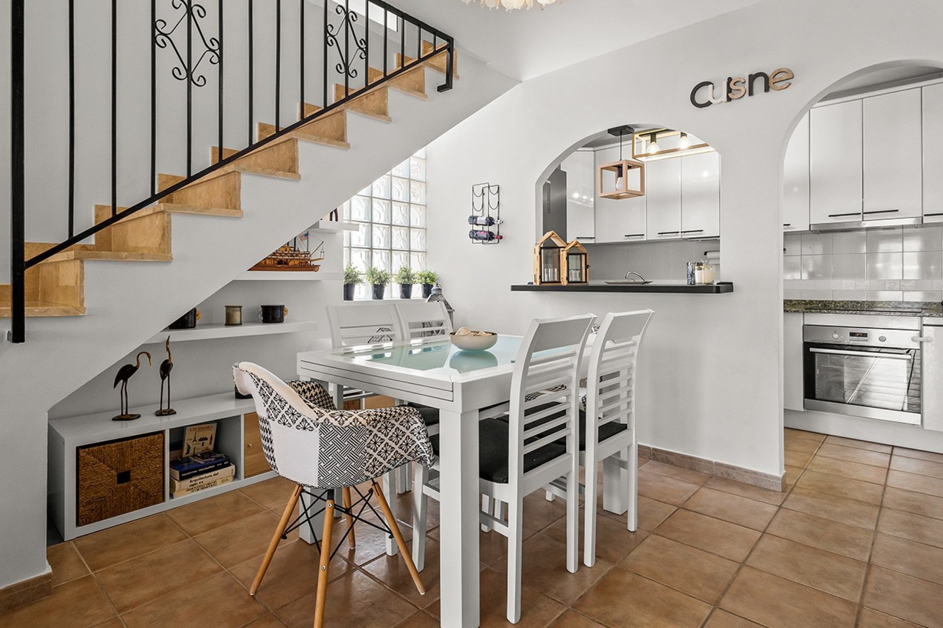 Resale - Villa -
Pilar de la Horadada - Pueblo Latino