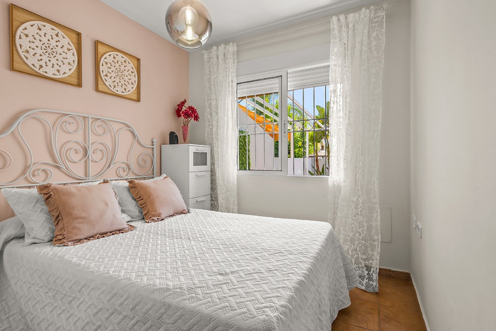 Resale - Villa -
Pilar de la Horadada - Pueblo Latino