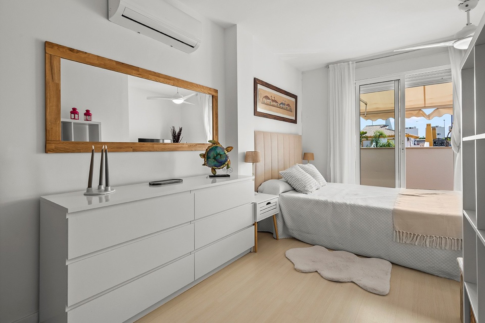 Resale - Villa -
Pilar de la Horadada - Pueblo Latino