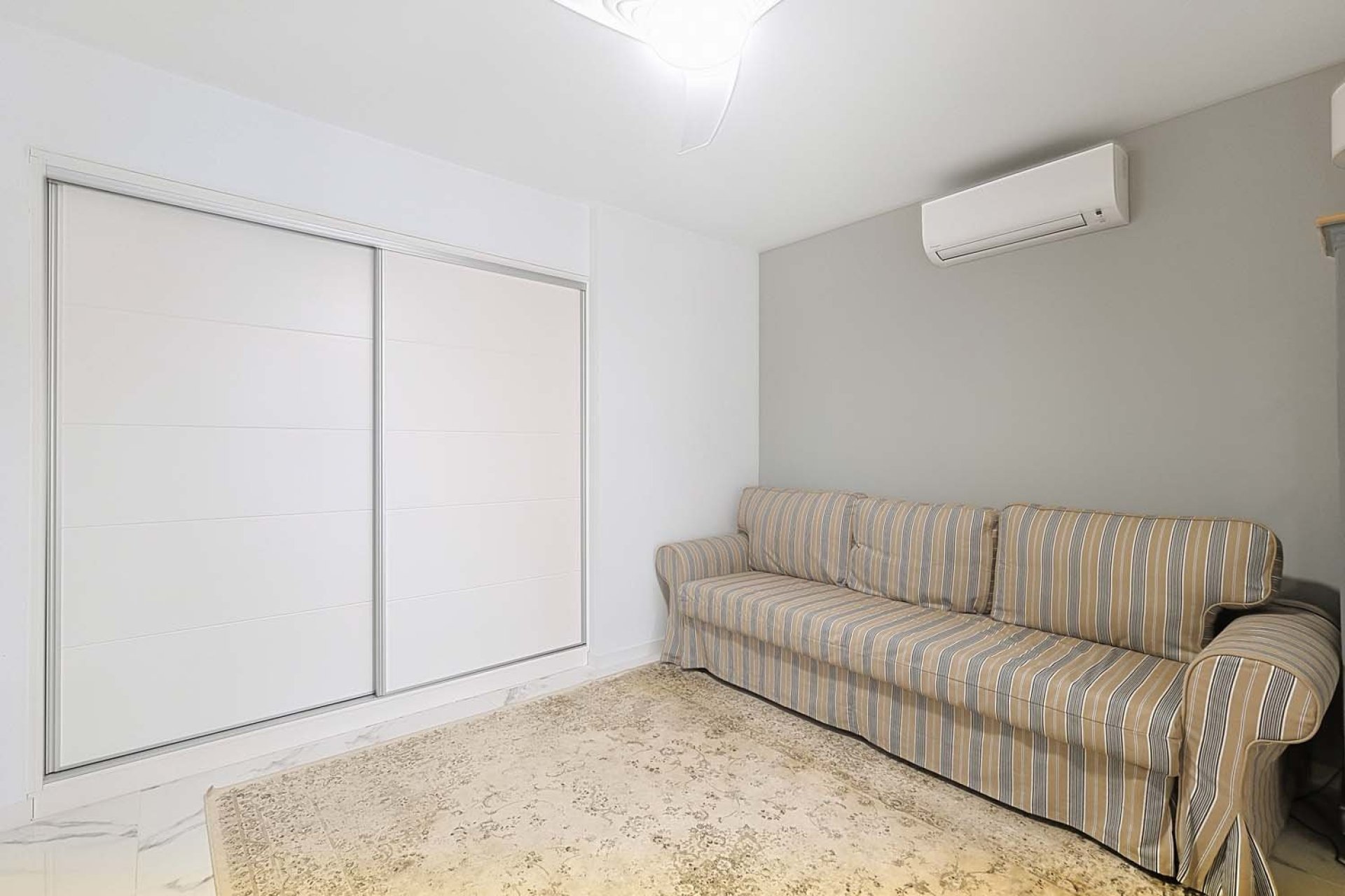 Resale - Villa -
Pinar de Campoverde - Pinar de Campoverde - Village