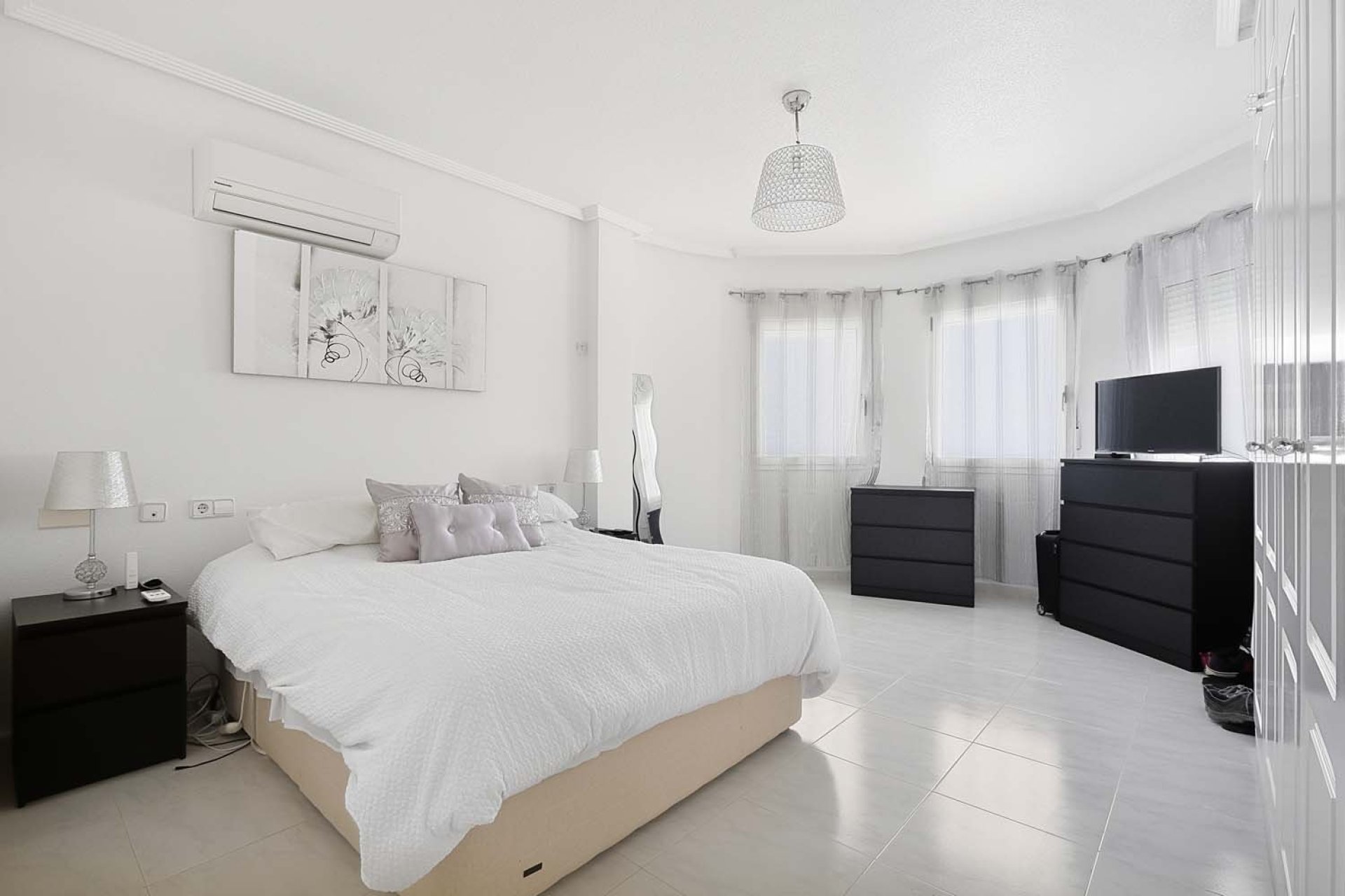 Resale - Villa -
Pinar de Campoverde - Pinar de Campoverde - Village