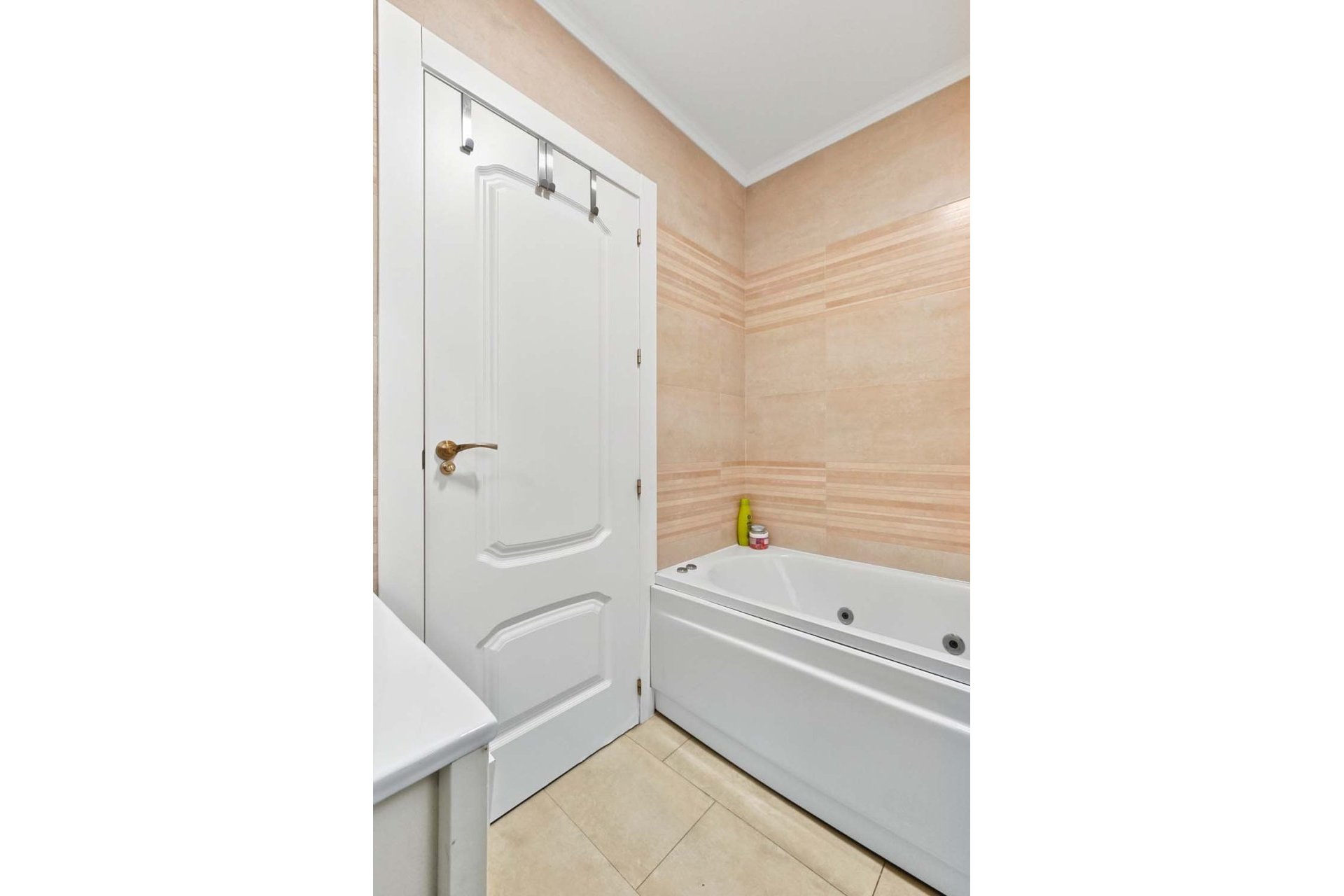 Resale - Villa -
Pinar de Campoverde - Pinar de Campoverde - Village