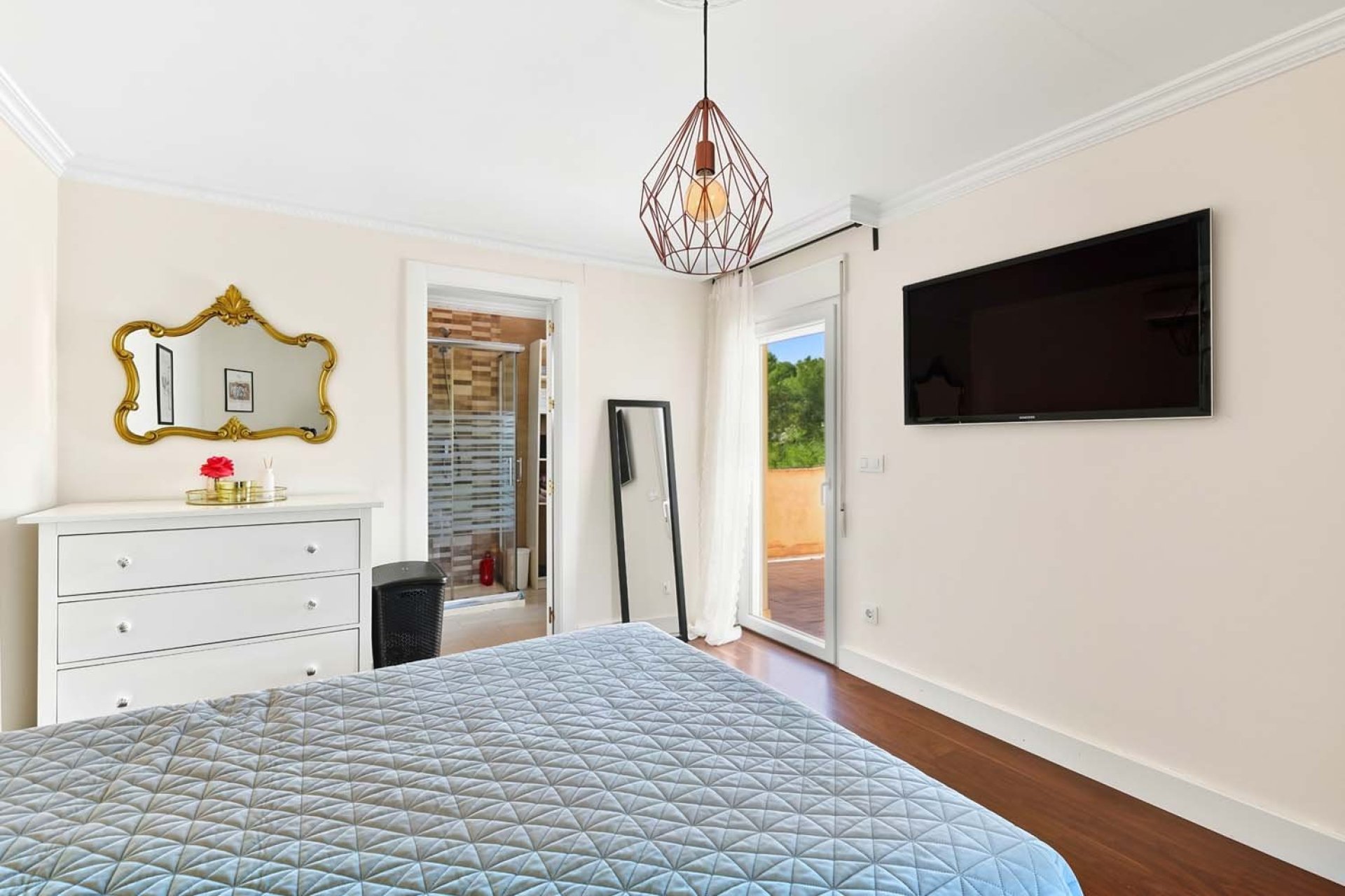 Resale - Villa -
Pinar de Campoverde - Pinar de Campoverde - Village