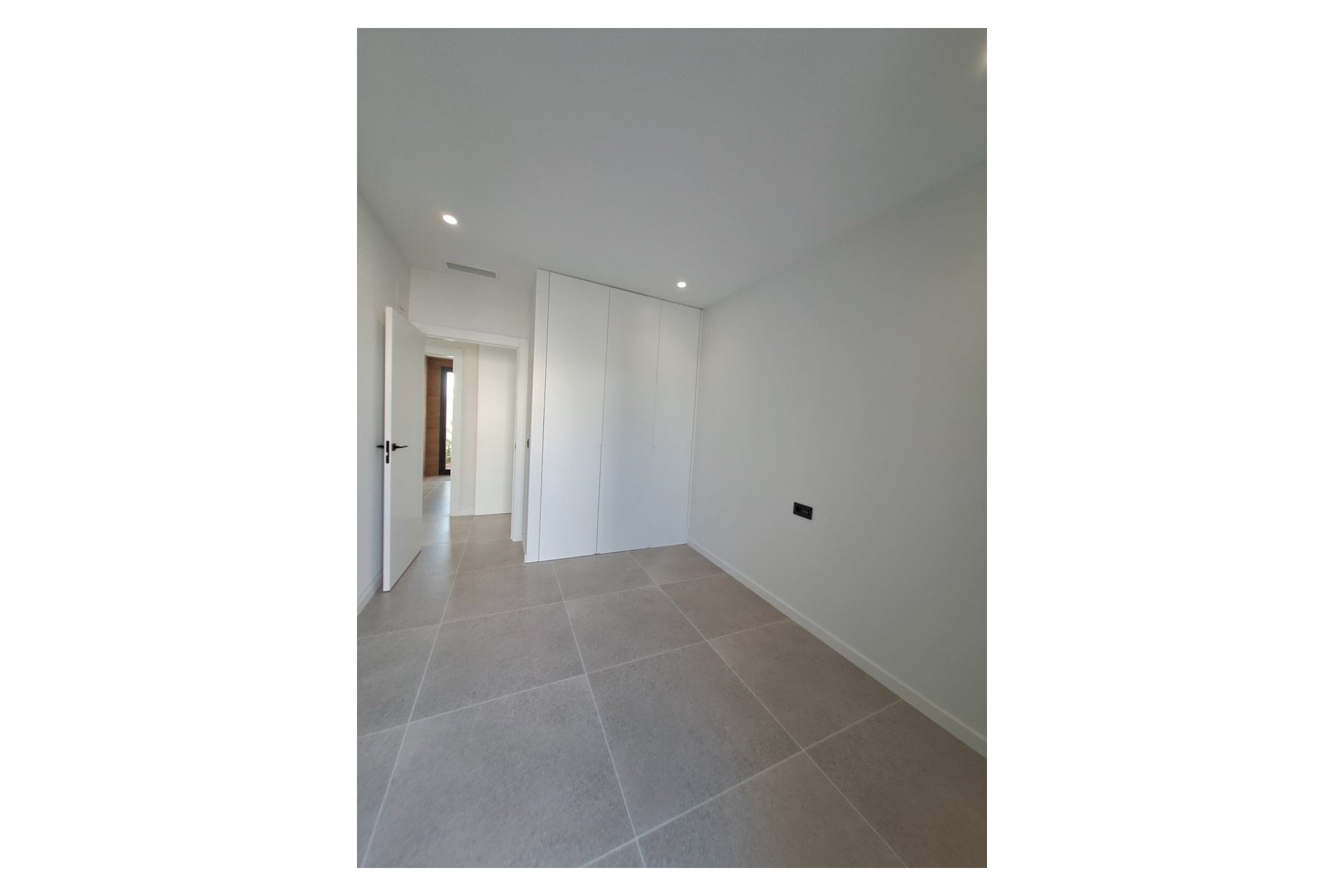 Resale - Villa -
Polop - Urbanizaciones