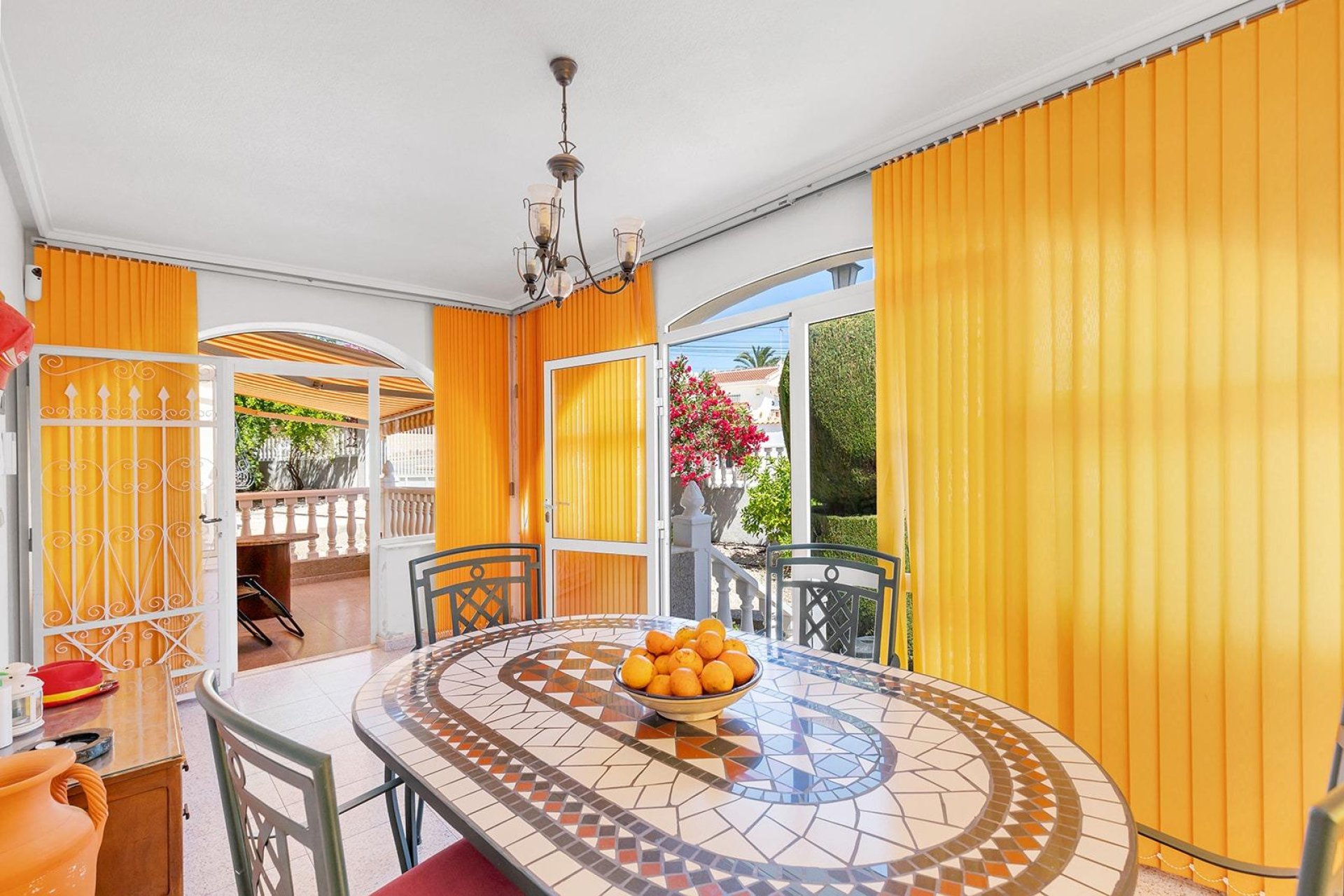 Resale - Villa -
Rojales - Centro de la Ciudad Quesada