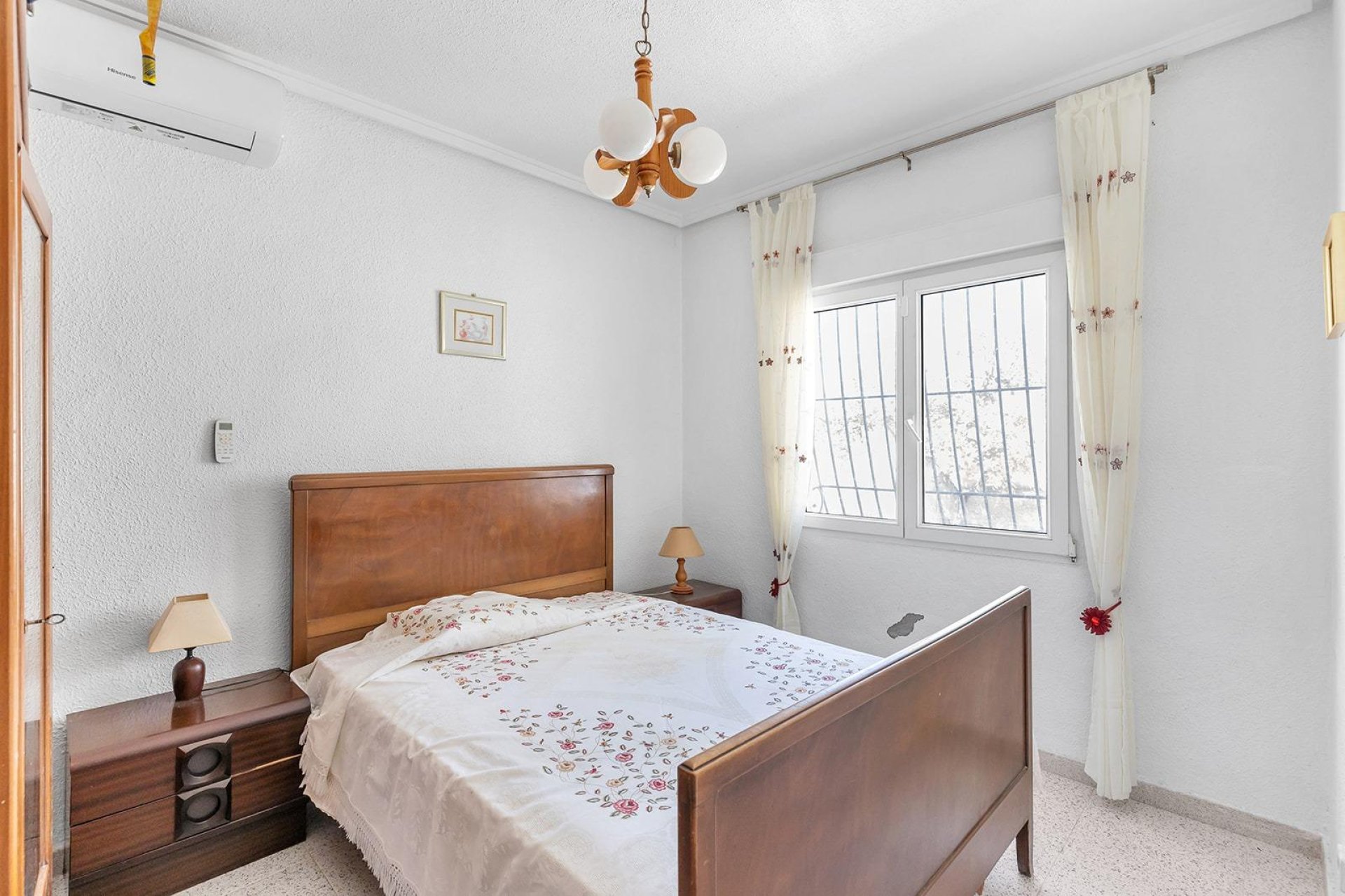 Resale - Villa -
Rojales - Centro de la Ciudad Quesada