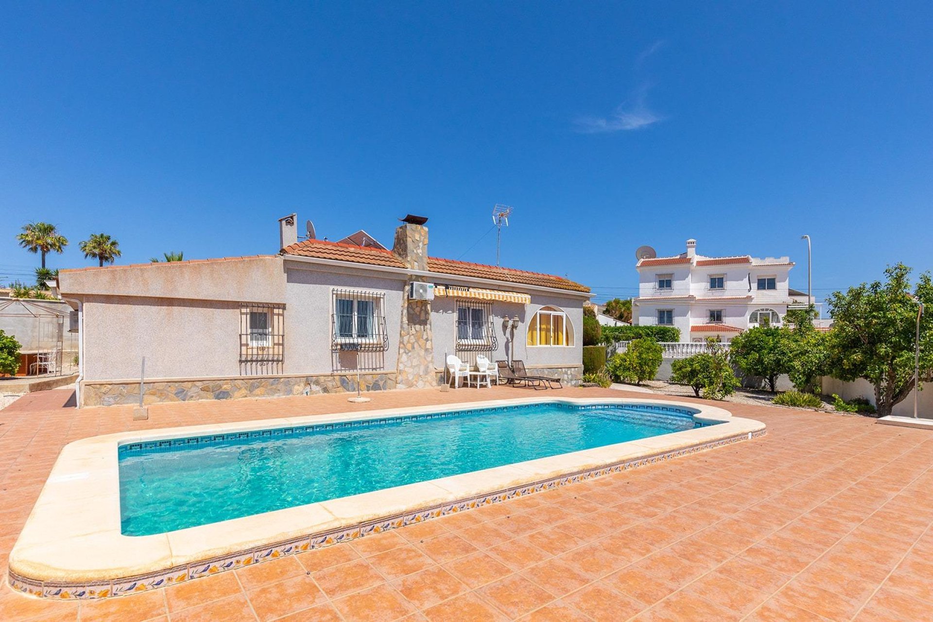 Resale - Villa -
Rojales - Centro de la Ciudad Quesada