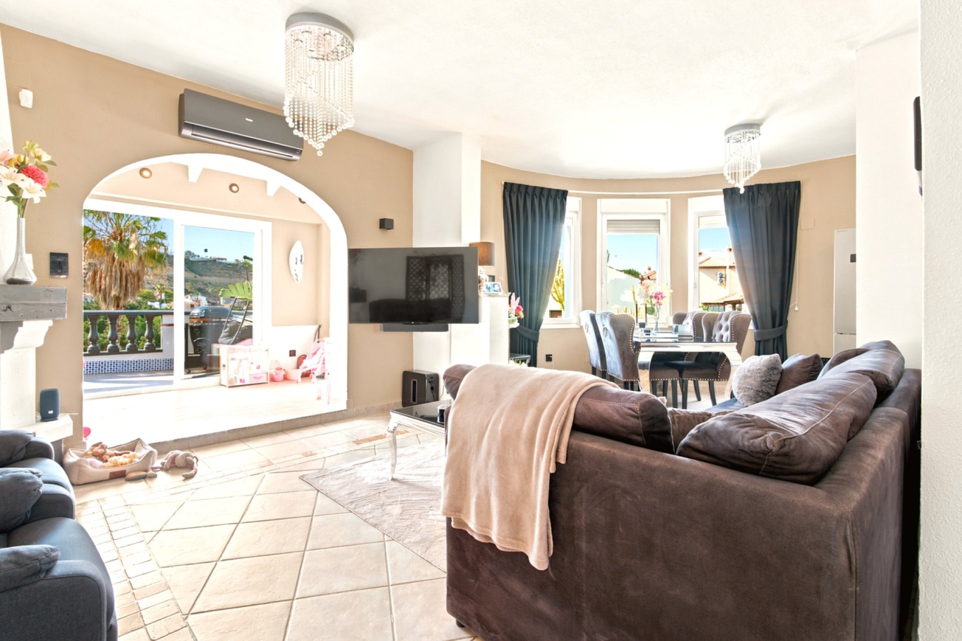 Resale - Villa -
Rojales - La Marquesa Golf