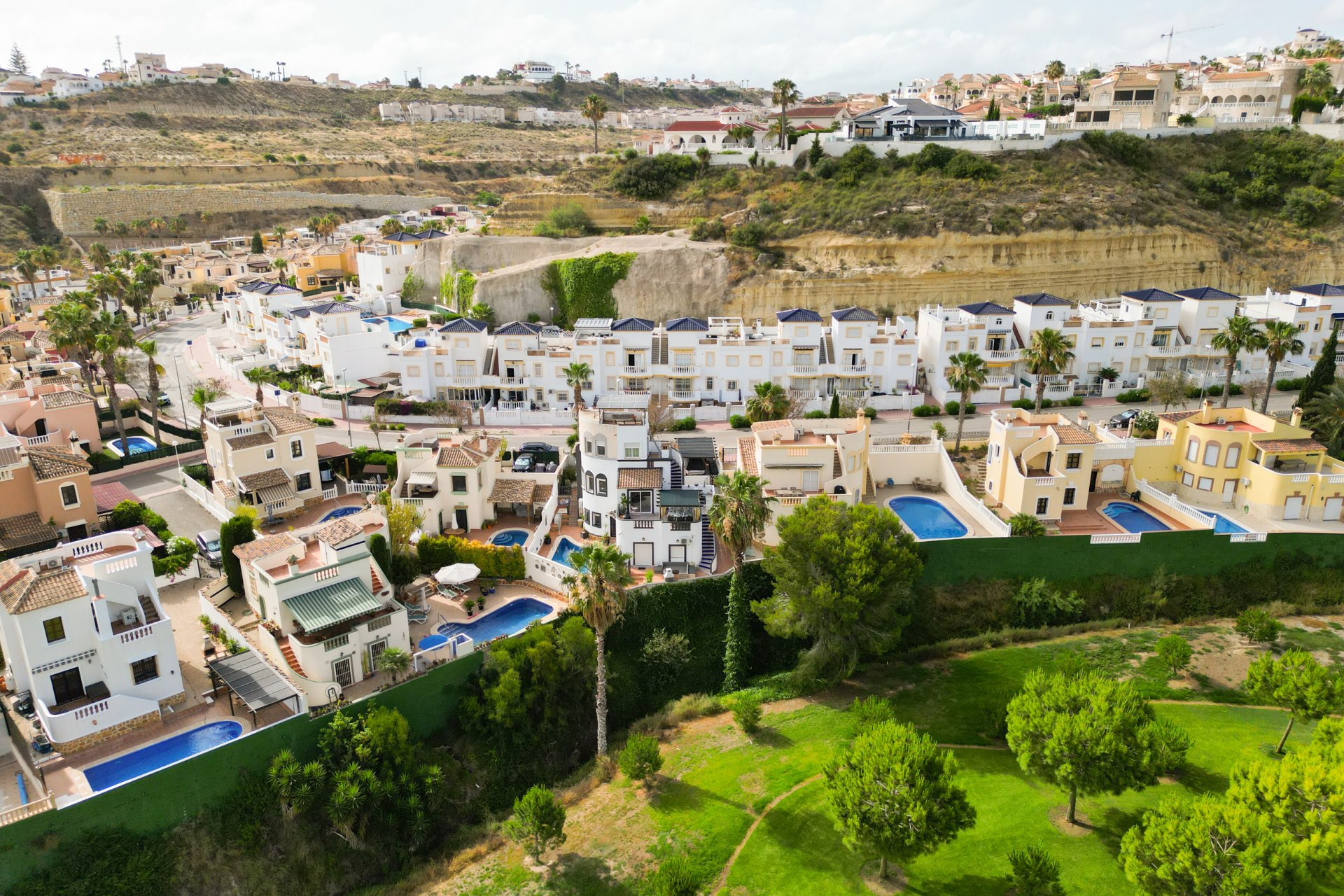 Resale - Villa -
Rojales - La Marquesa Golf