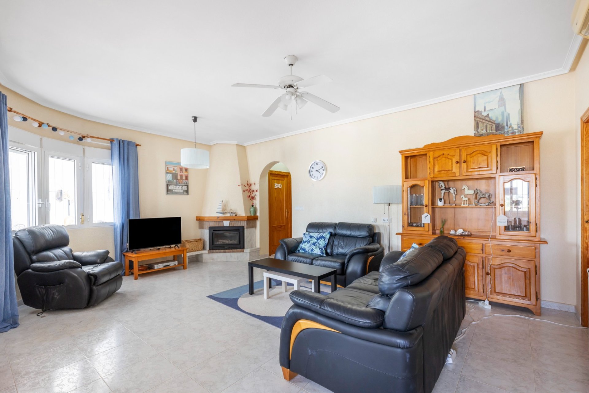 Resale - Villa -
San Isidro - La Marina