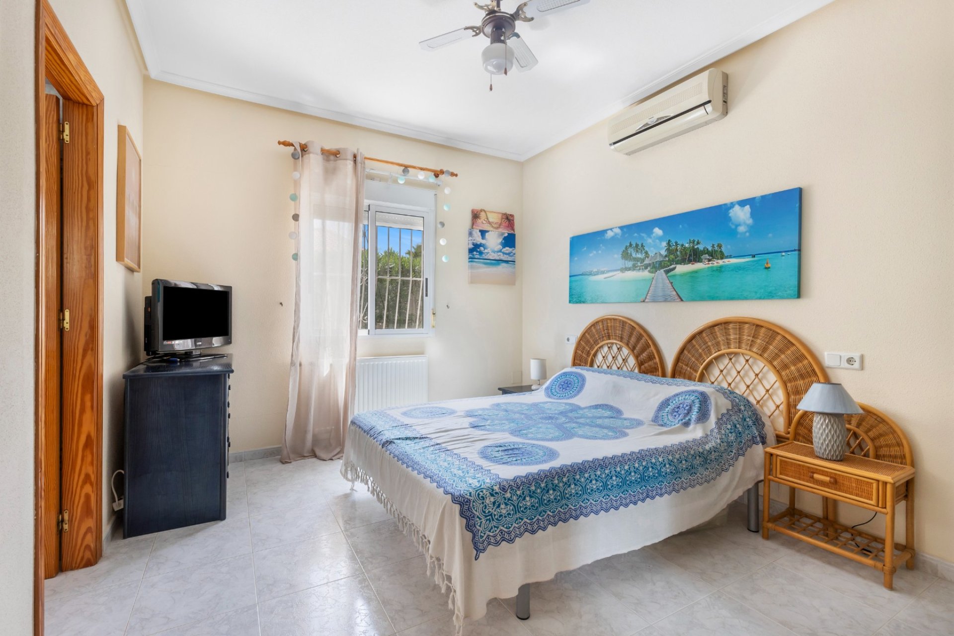 Resale - Villa -
San Isidro - San Fulgencio