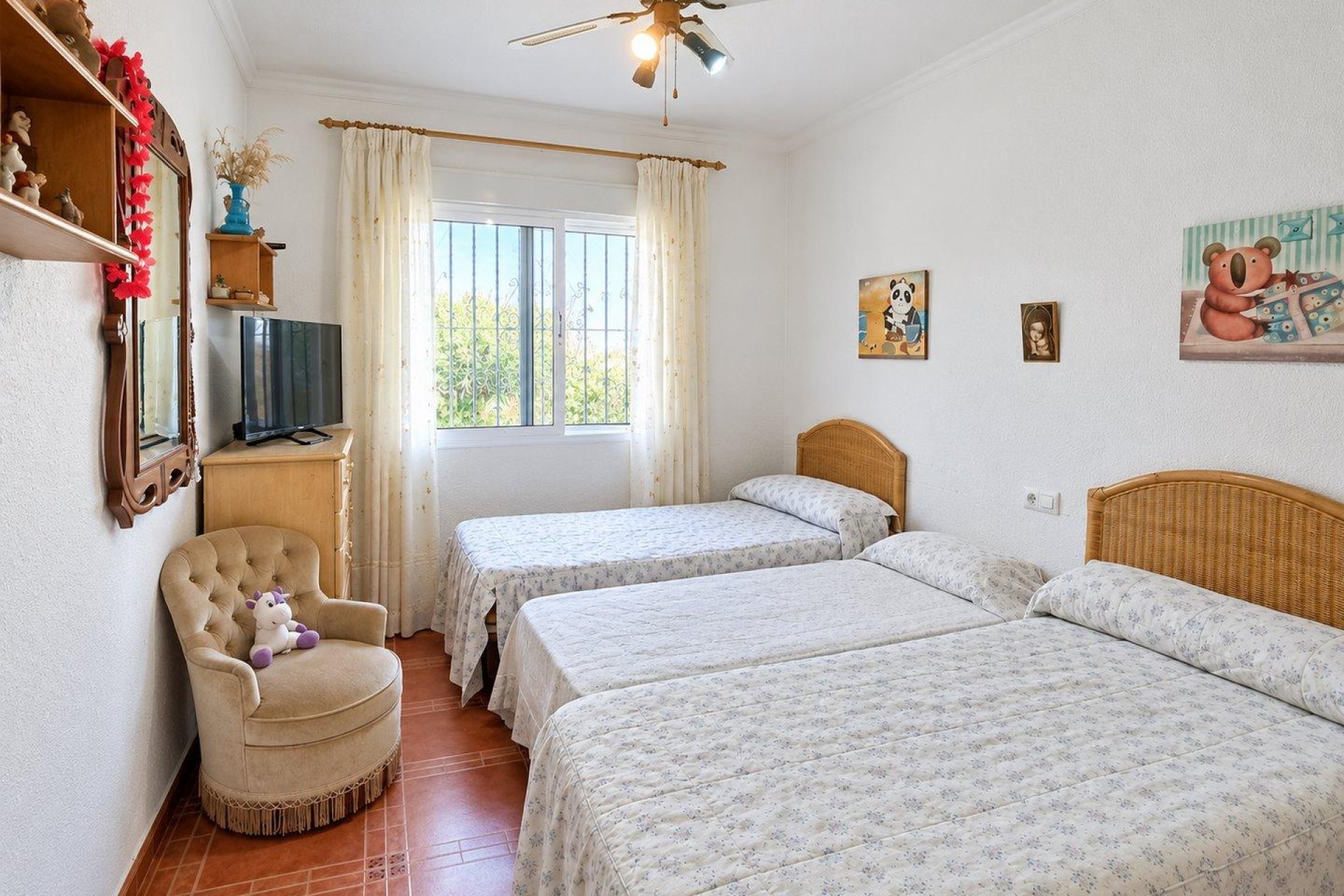 Resale - Villa -
San Miguel de Salinas - Ciudad De Las Comunicaciones