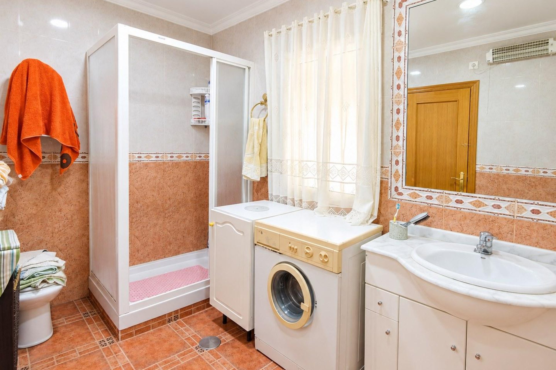 Resale - Villa -
San Miguel de Salinas - Ciudad De Las Comunicaciones