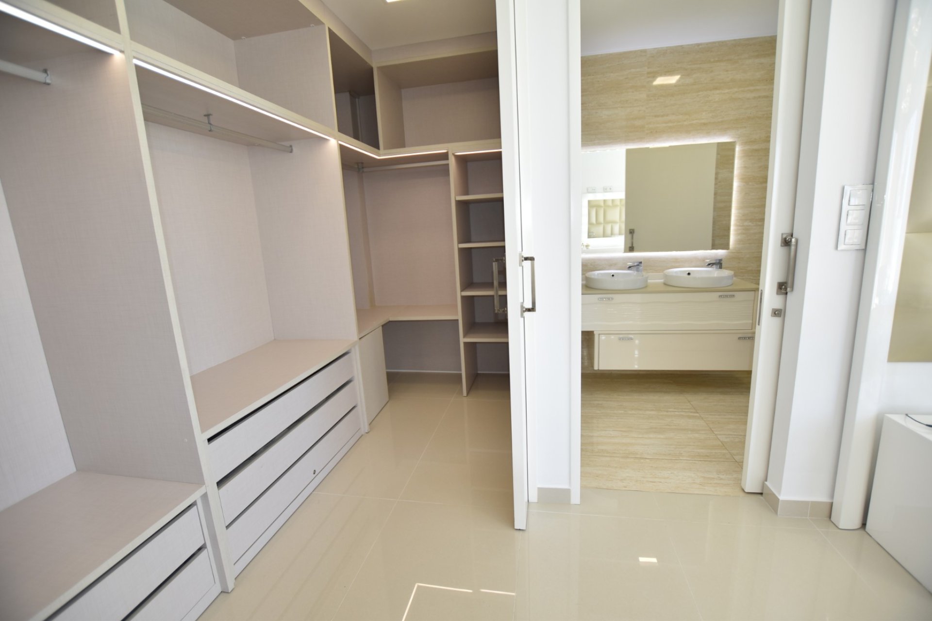 Resale - Villa -
San Miguel de Salinas - La Cañada - Los Alcores