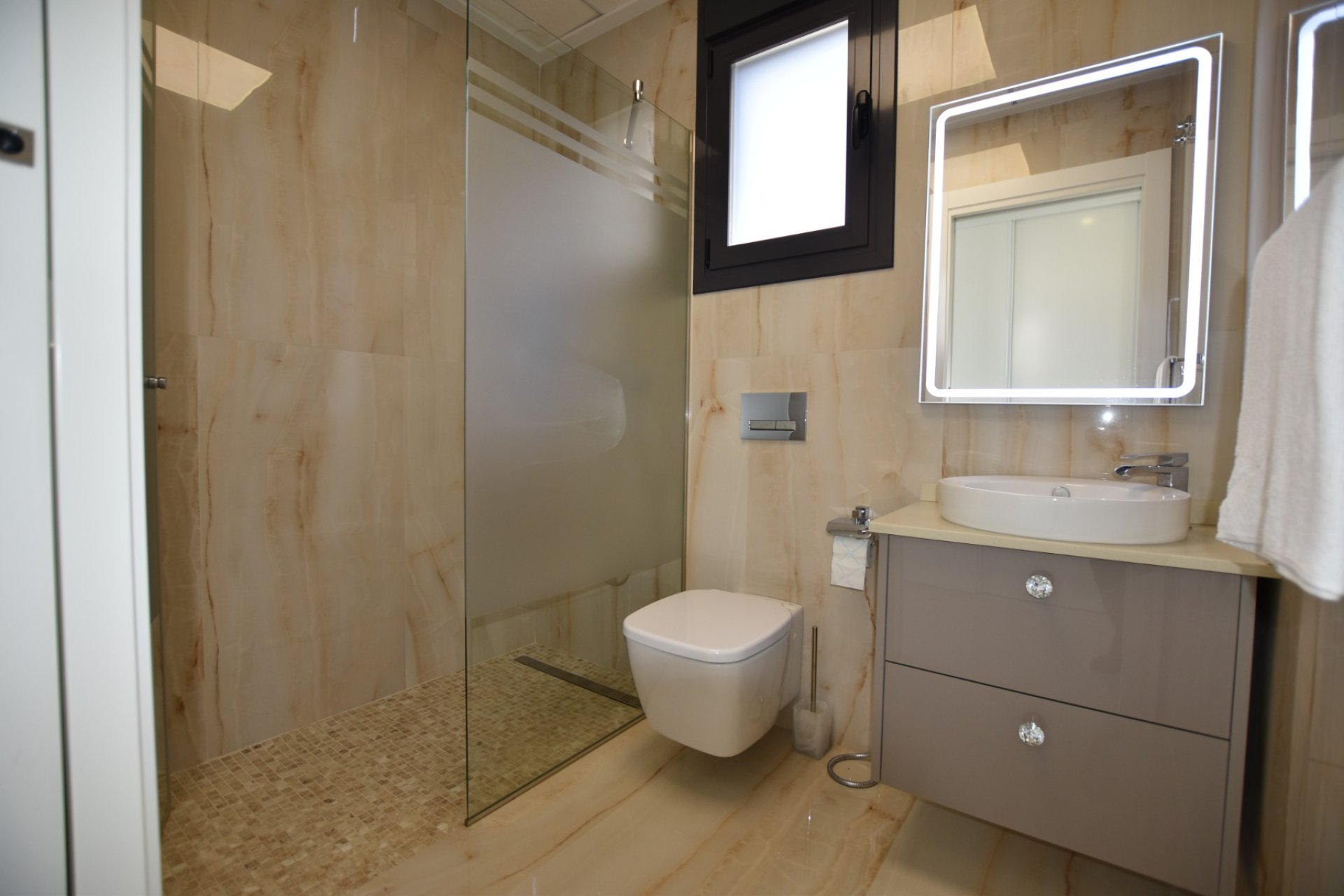 Resale - Villa -
San Miguel de Salinas - La Cañada - Los Alcores