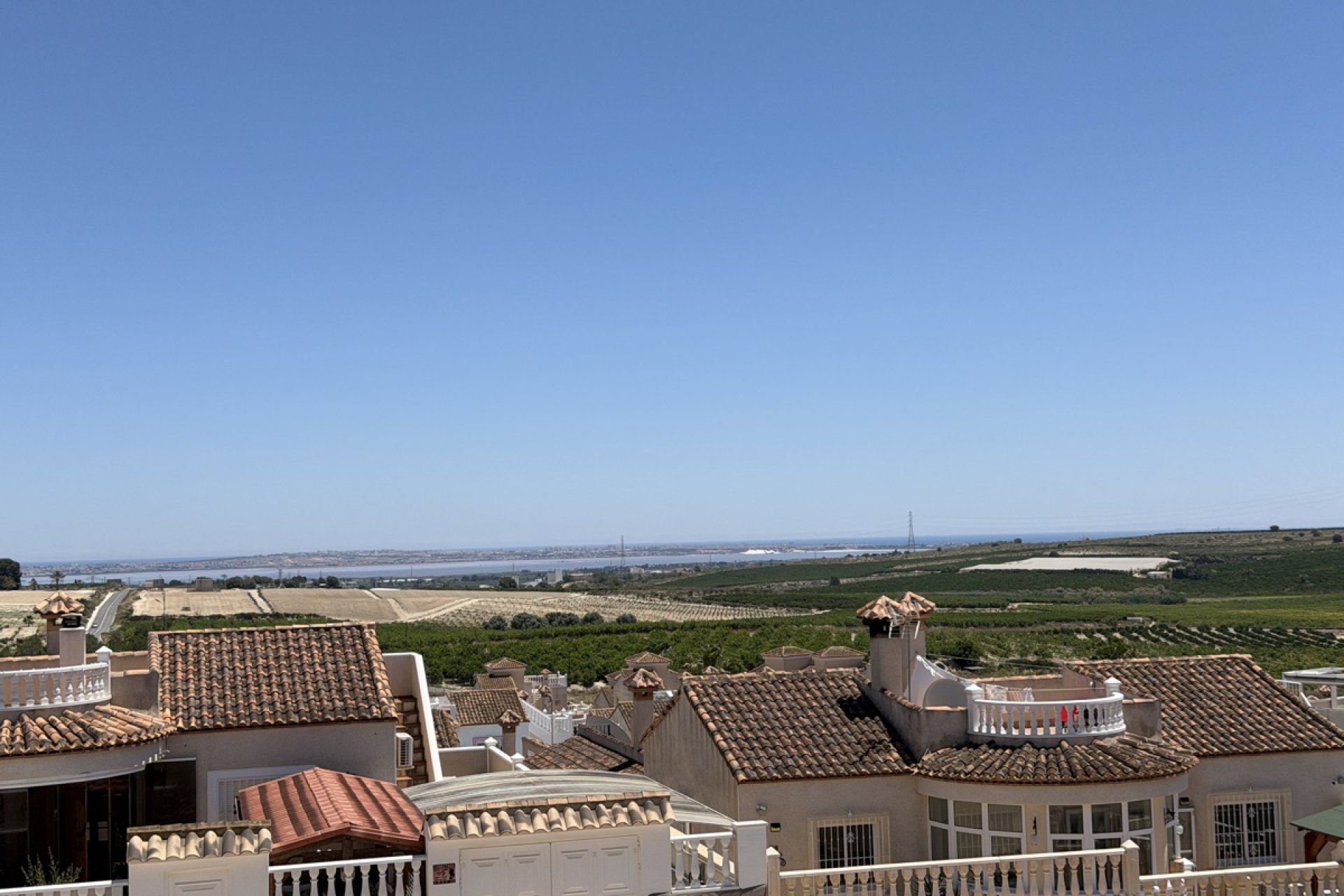 Resale - Villa -
San Miguel de Salinas - Lake View Mansions