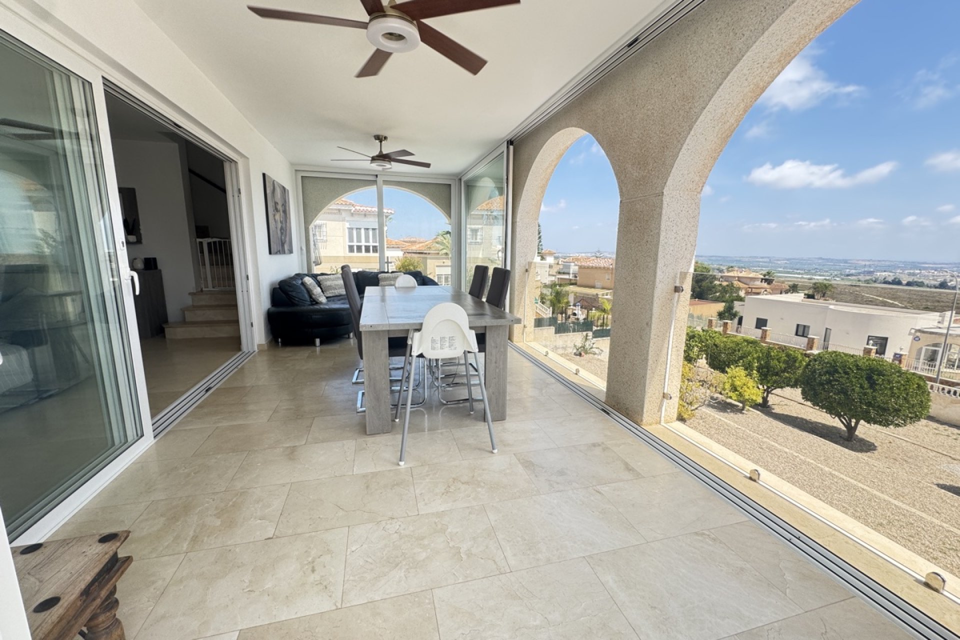 Resale - Villa -
San Miguel de Salinas - Las Comunicaciones