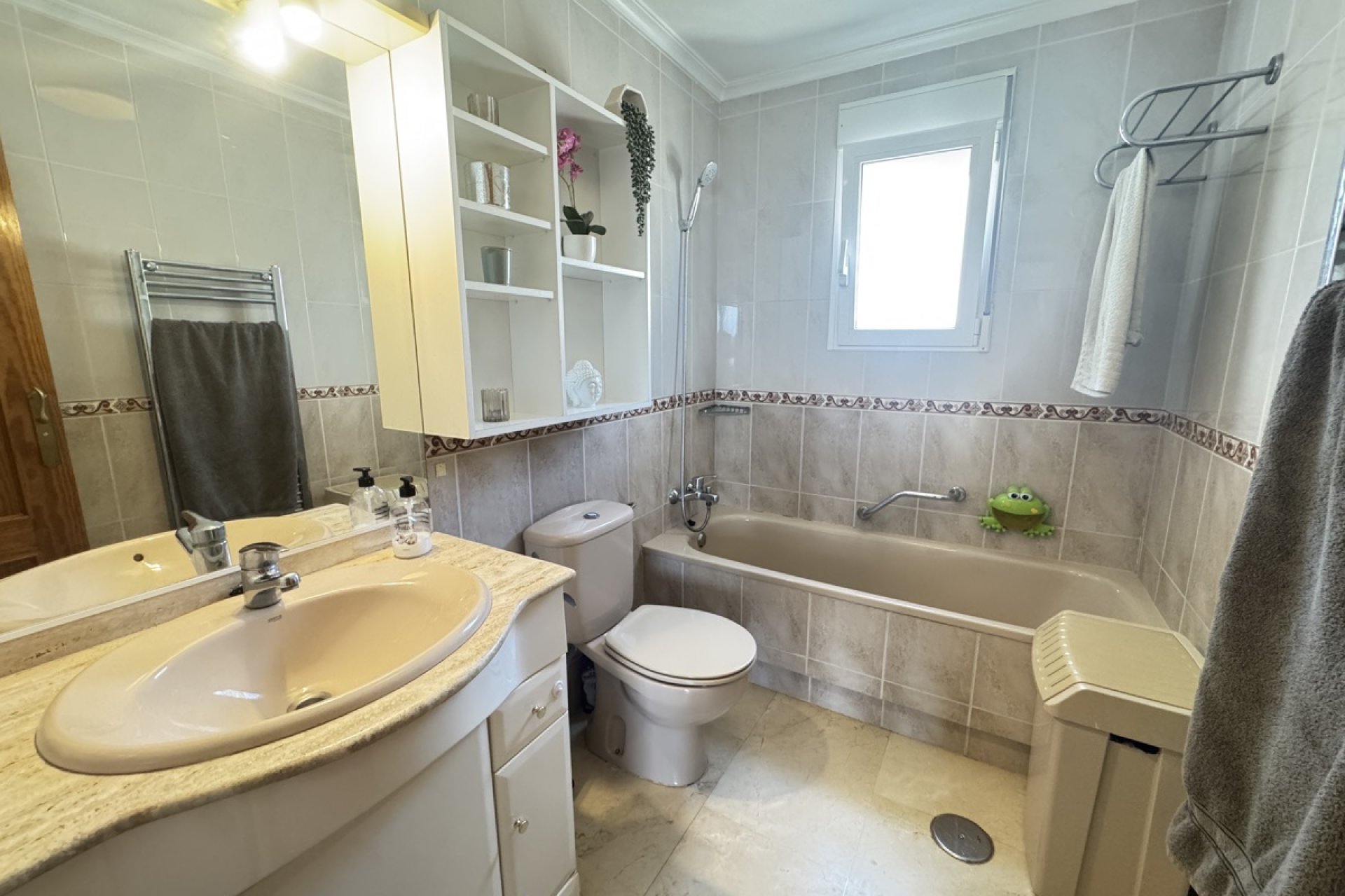 Resale - Villa -
San Miguel de Salinas - Las Comunicaciones