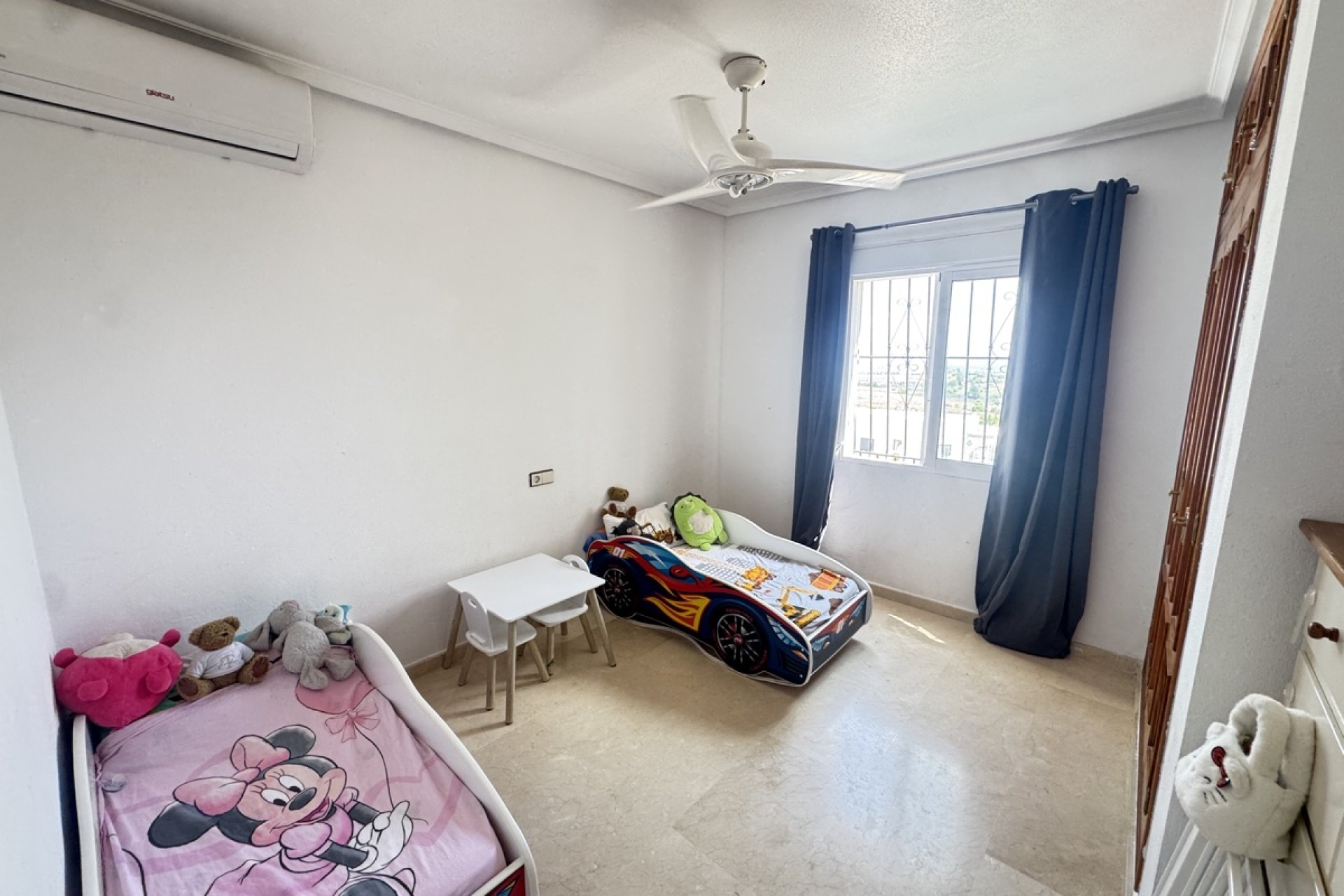 Resale - Villa -
San Miguel de Salinas - Las Comunicaciones