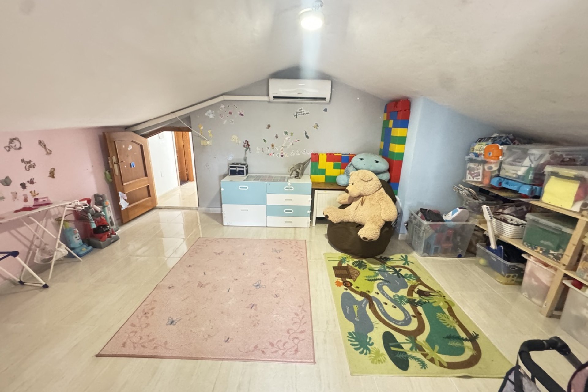 Resale - Villa -
San Miguel de Salinas - Las Comunicaciones