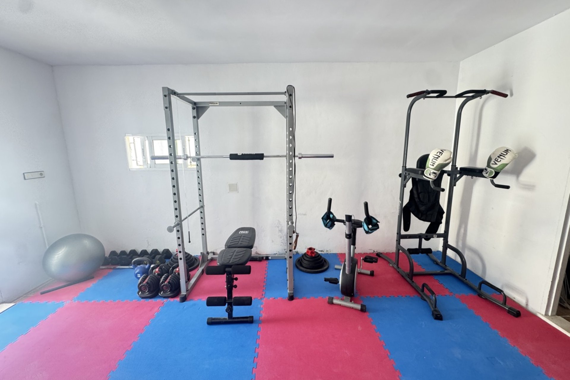 Resale - Villa -
San Miguel de Salinas - Las Comunicaciones