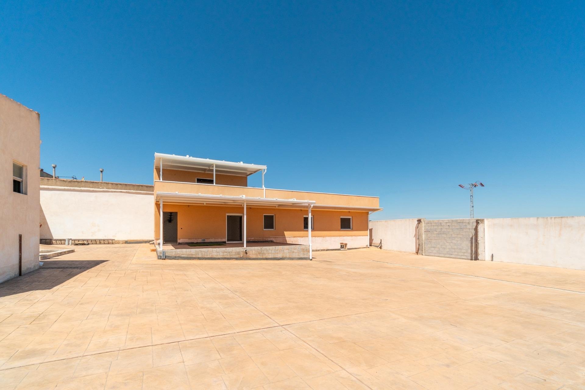 Resale - Villa -
San Miguel de Salinas - Torremendo