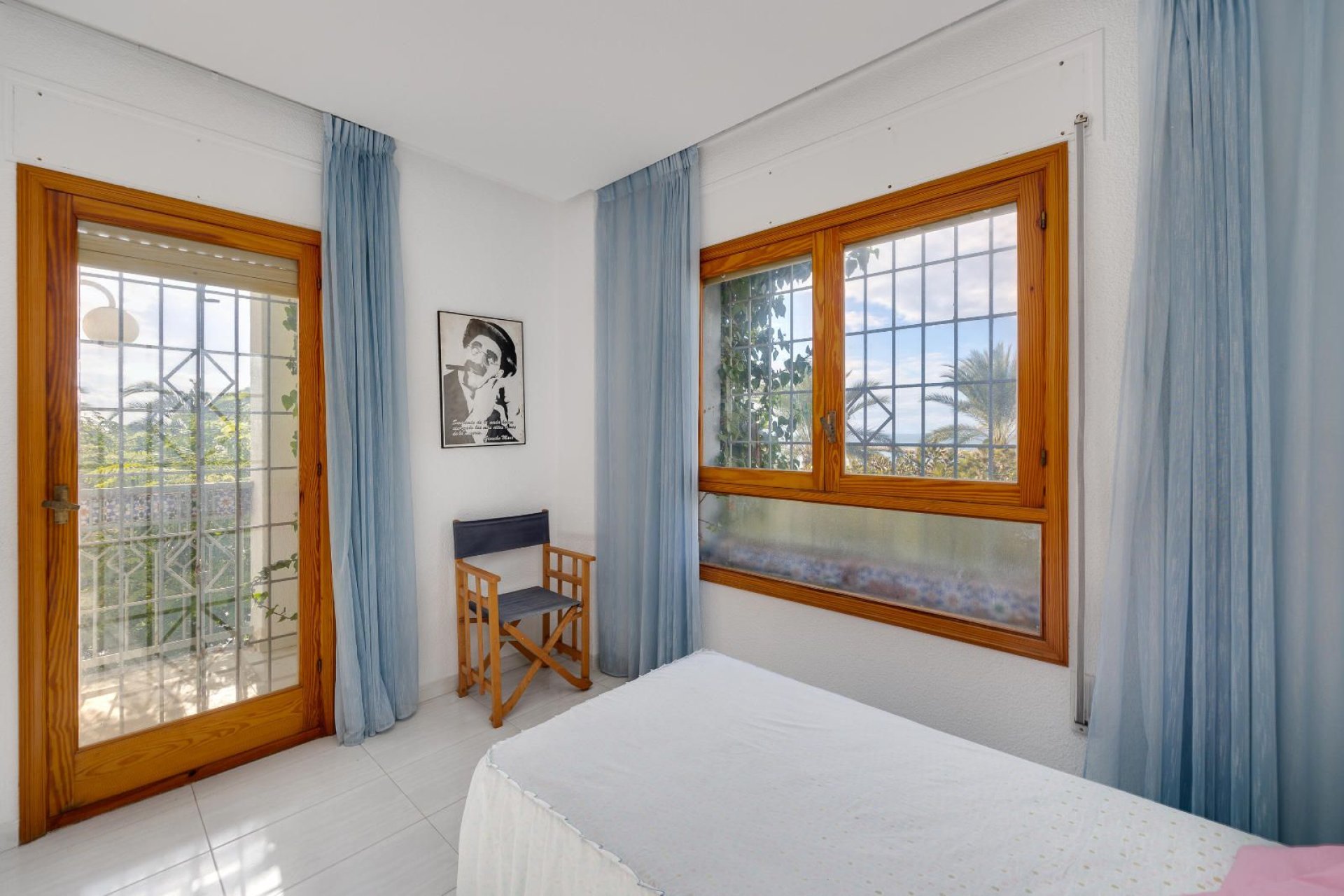 Resale - Villa -
Santa Pola