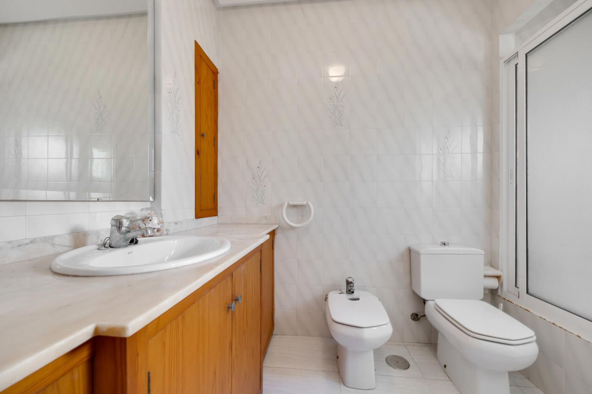 Resale - Villa -
Santa Pola