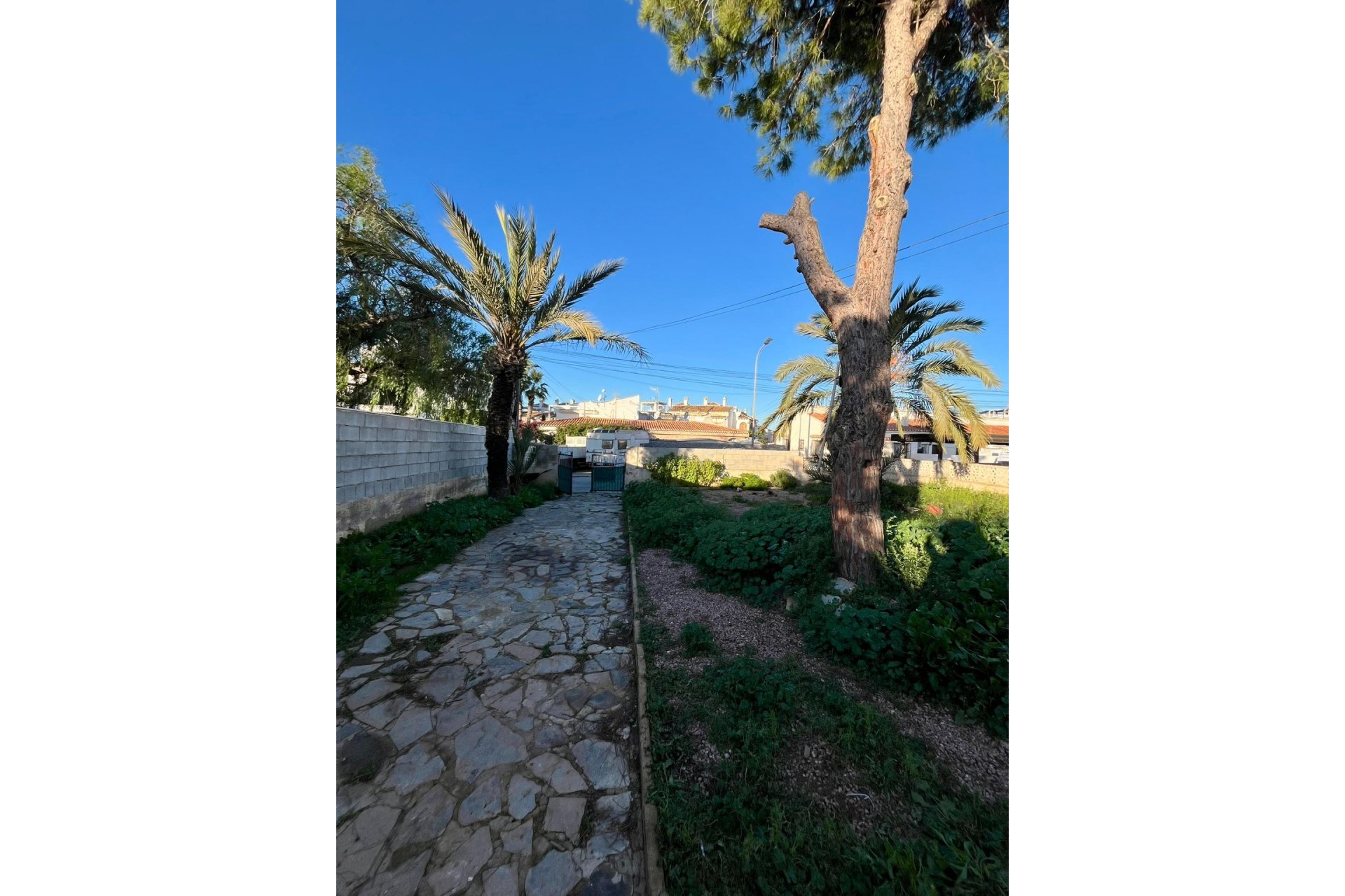 Resale - Villa -
Torrevieja - Aguas Nuevas