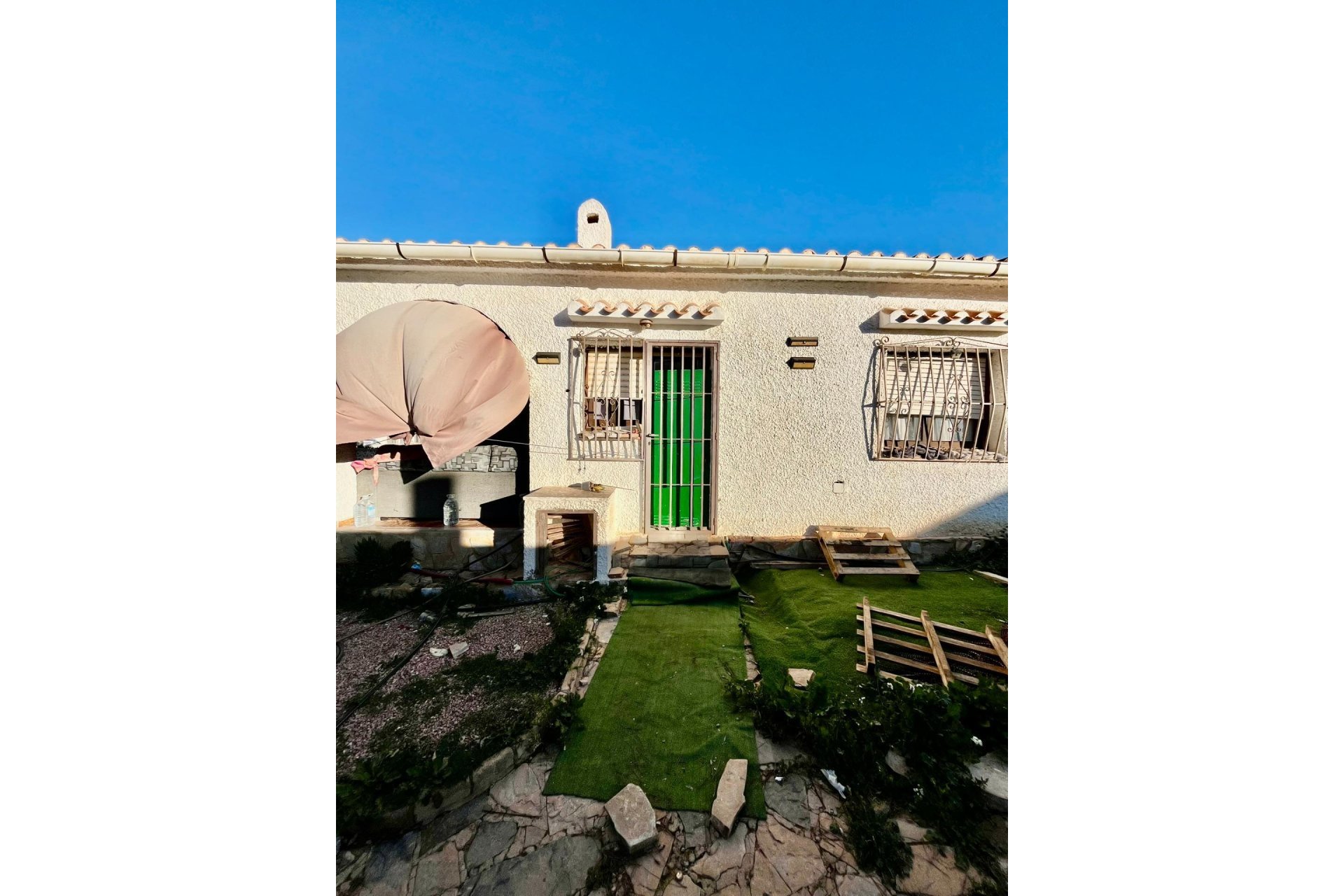 Resale - Villa -
Torrevieja - Aguas Nuevas