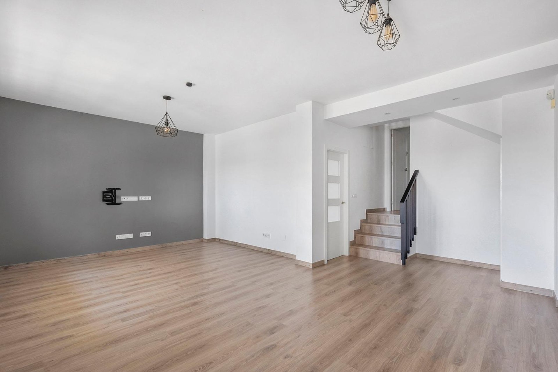 Resale - Villa -
Torrevieja - Aguas Nuevas