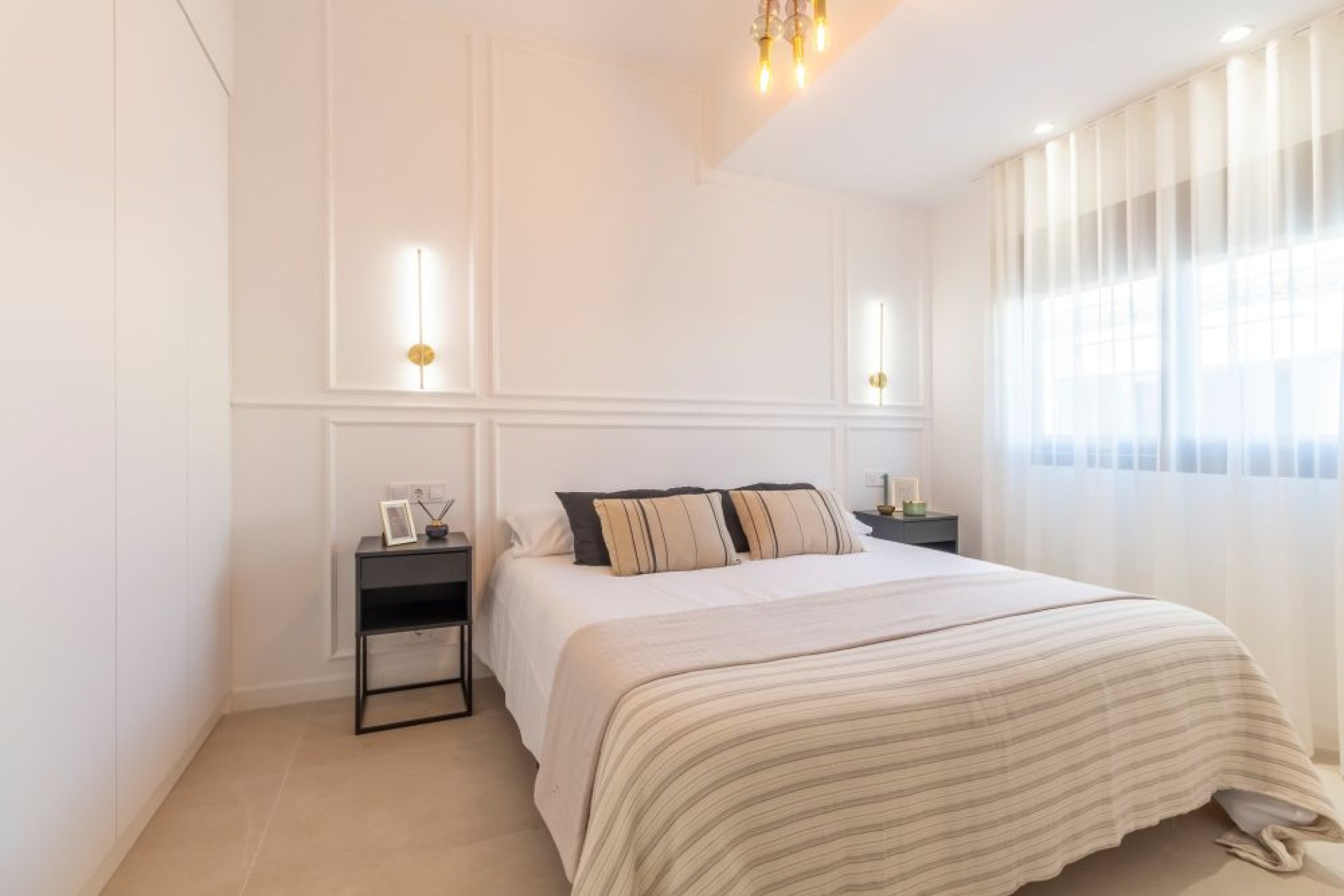 Resale - Villa -
Torrevieja - El Chaparral