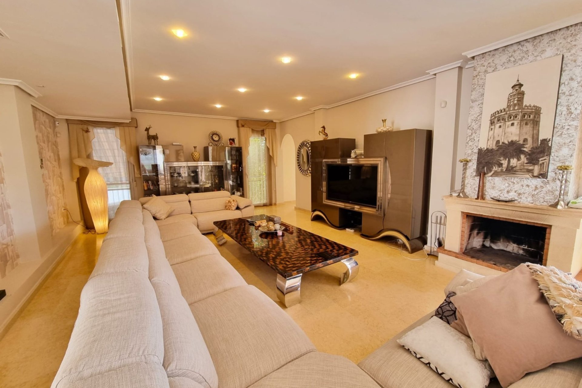 Resale - Villa -
Torrevieja - La Mata - Town