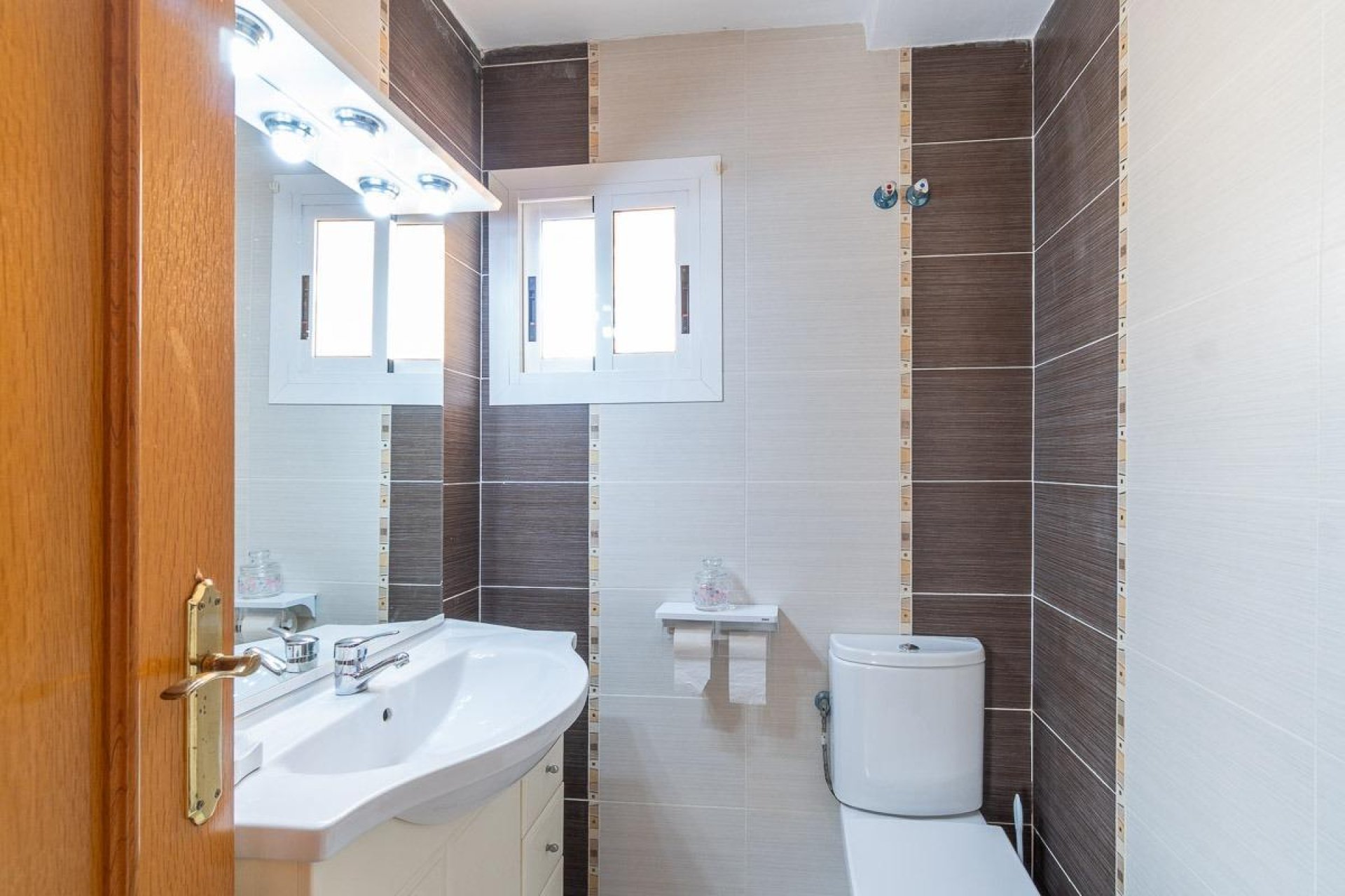 Resale - Villa -
Torrevieja - La Mata